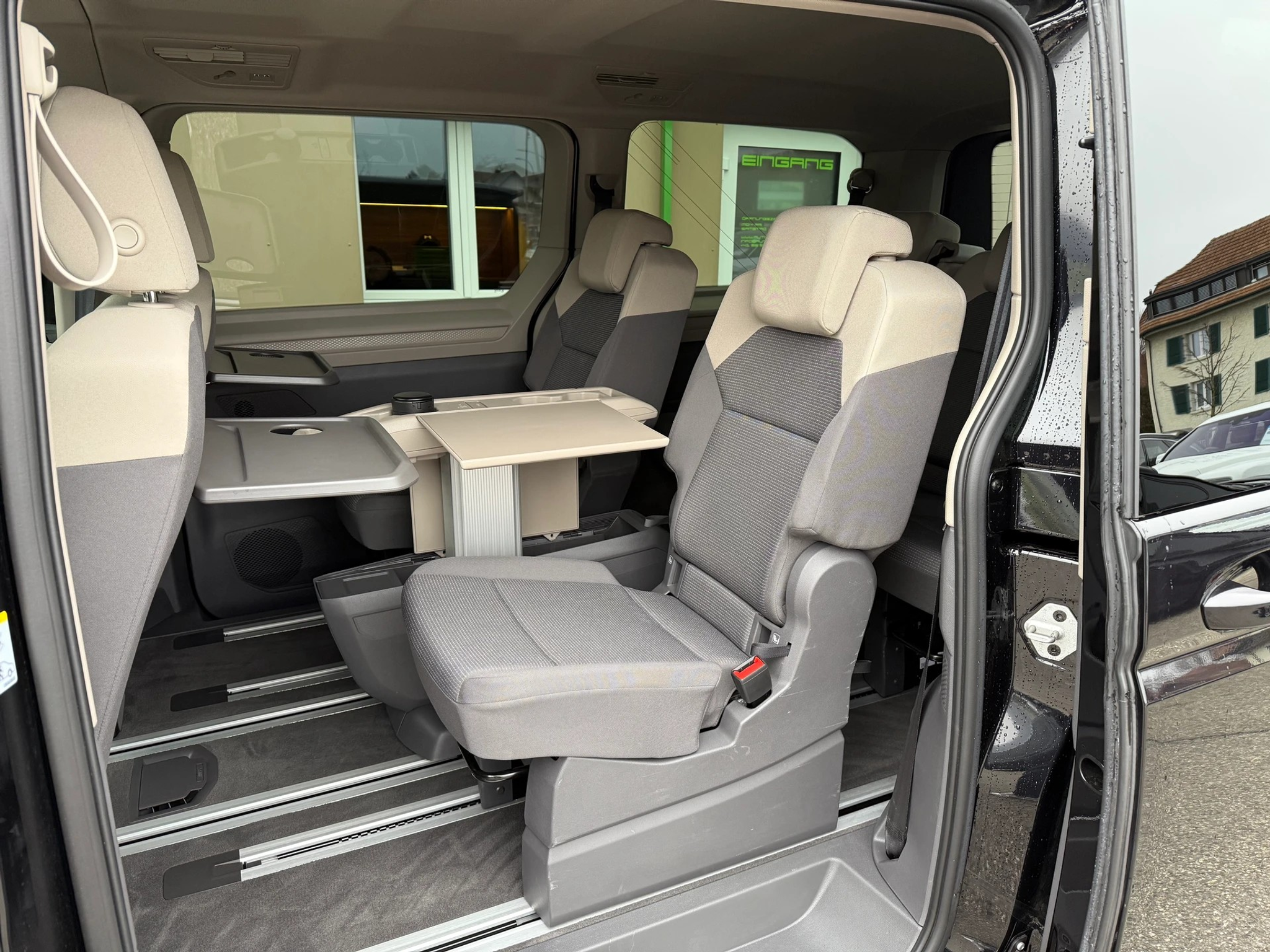 listing desktop thumbnail image 21