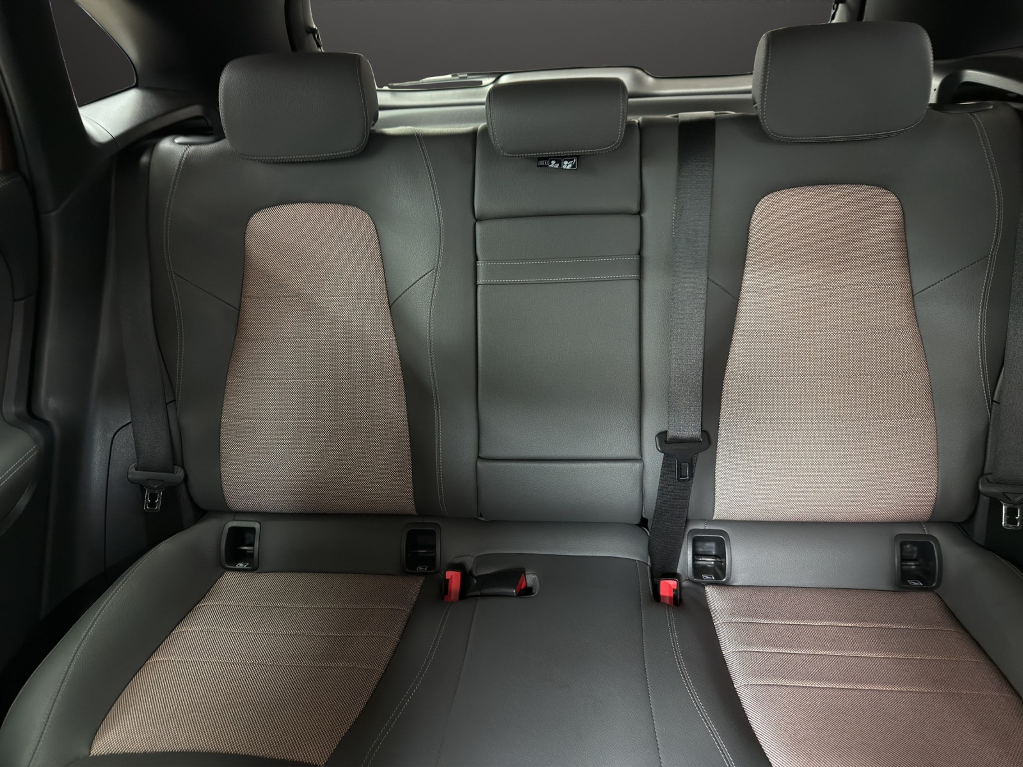 listing desktop thumbnail image 14