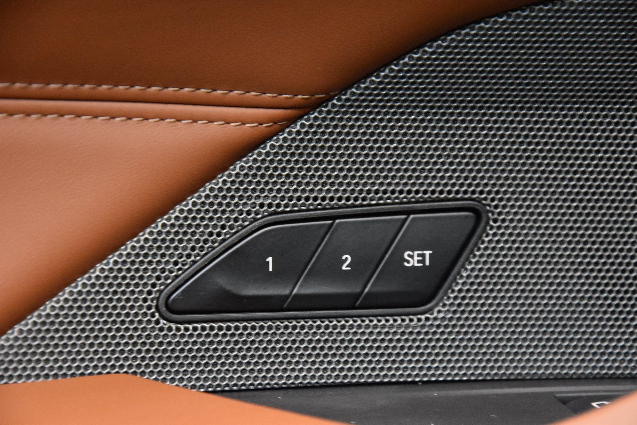 listing desktop thumbnail image 6