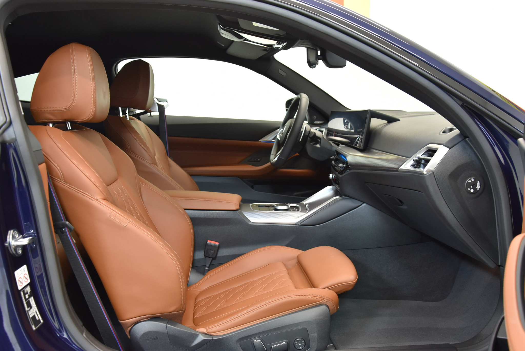 listing desktop thumbnail image 3