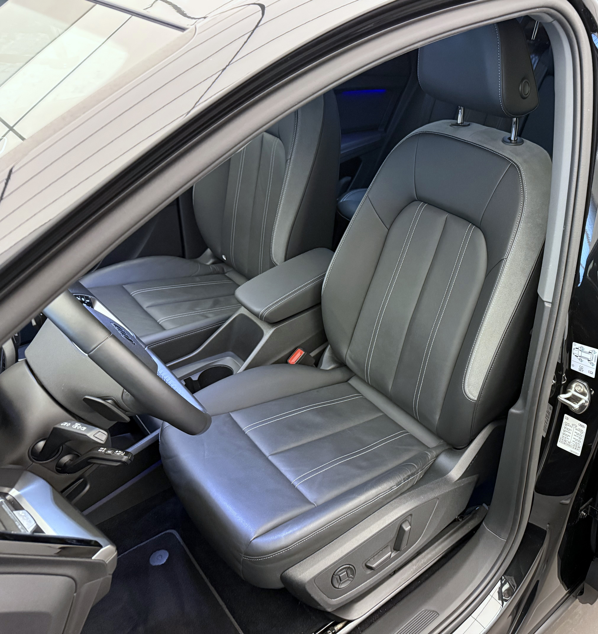 listing desktop thumbnail image 4