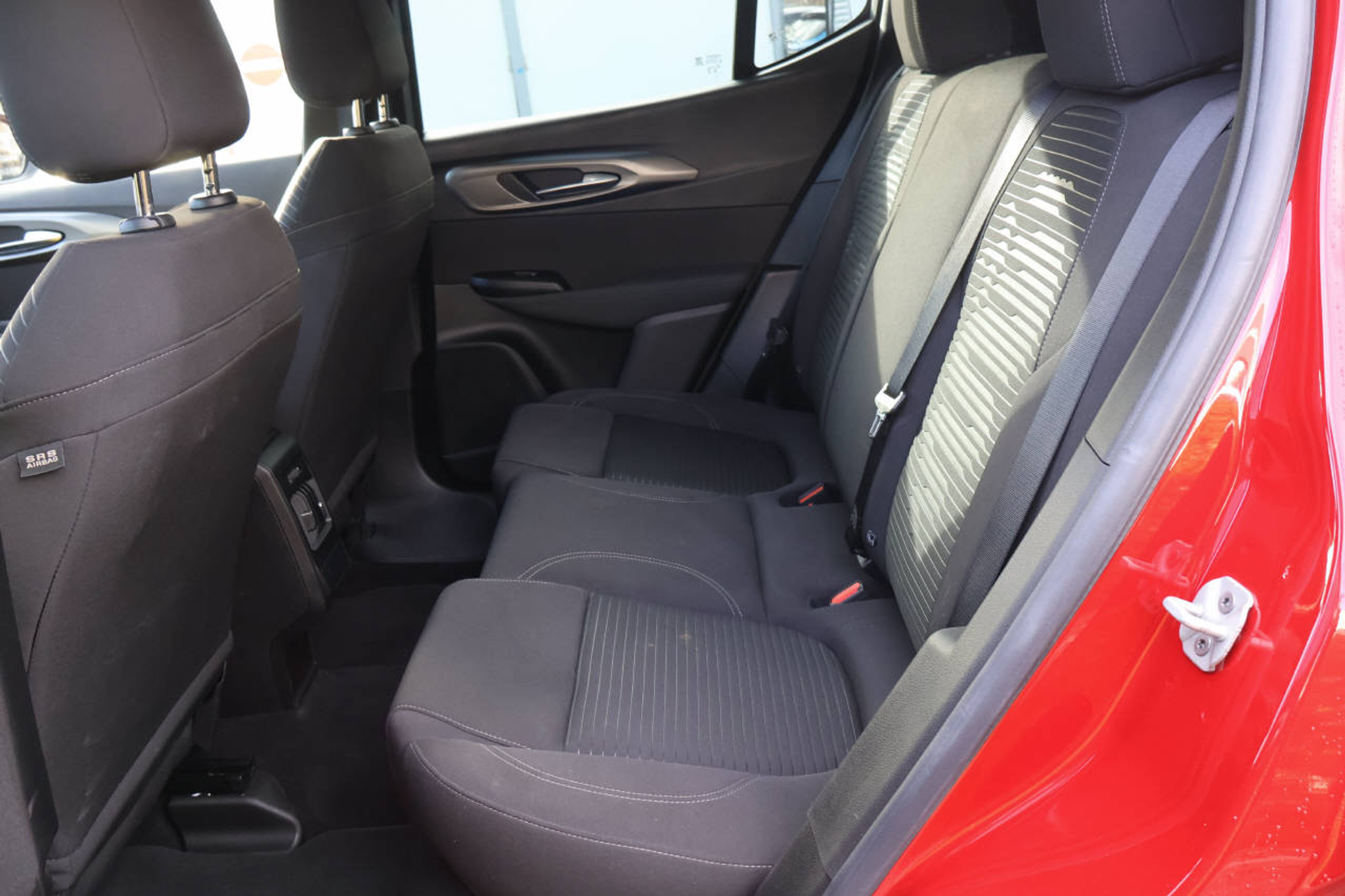 listing desktop thumbnail image 12