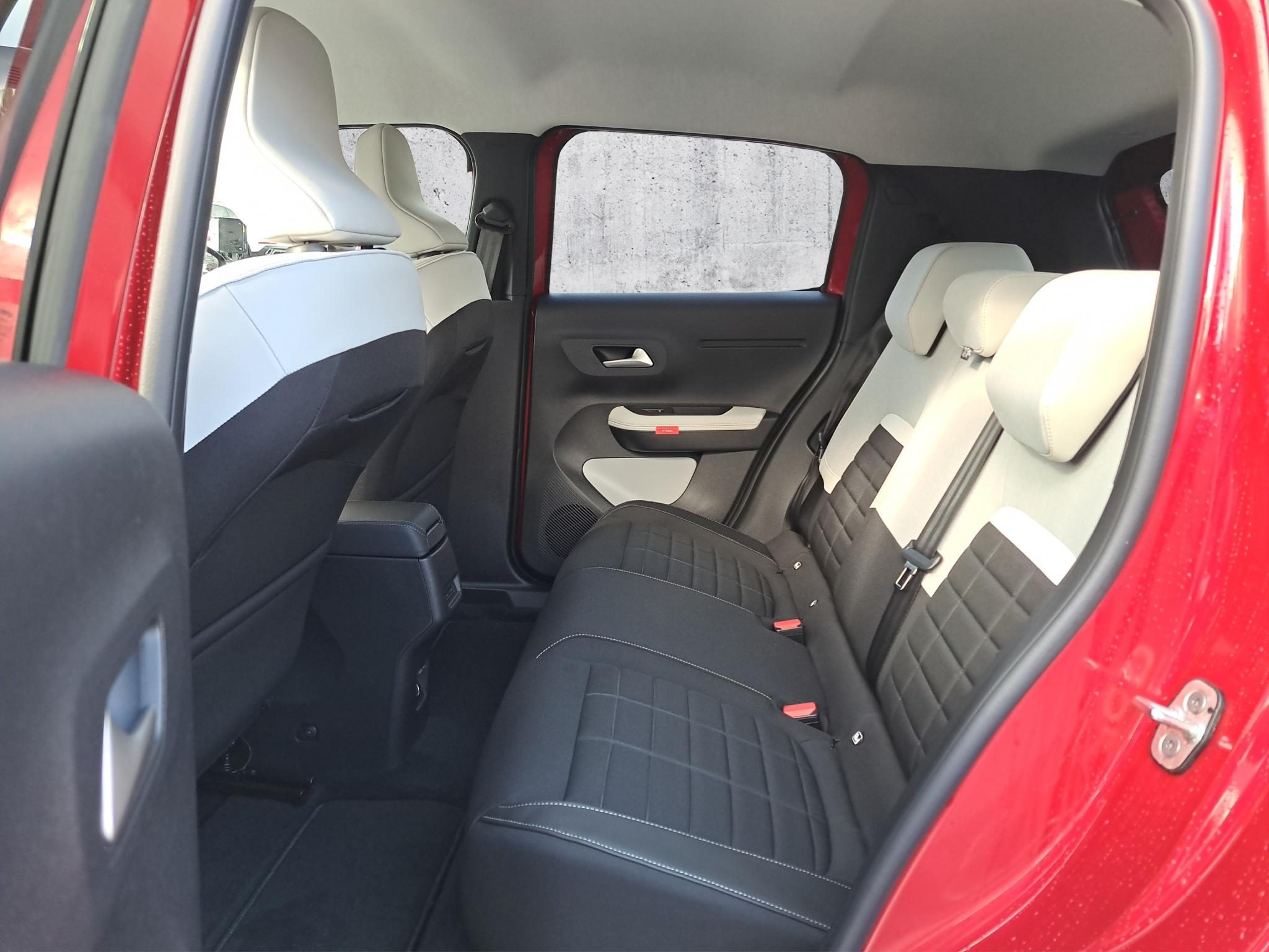 listing desktop thumbnail image 10