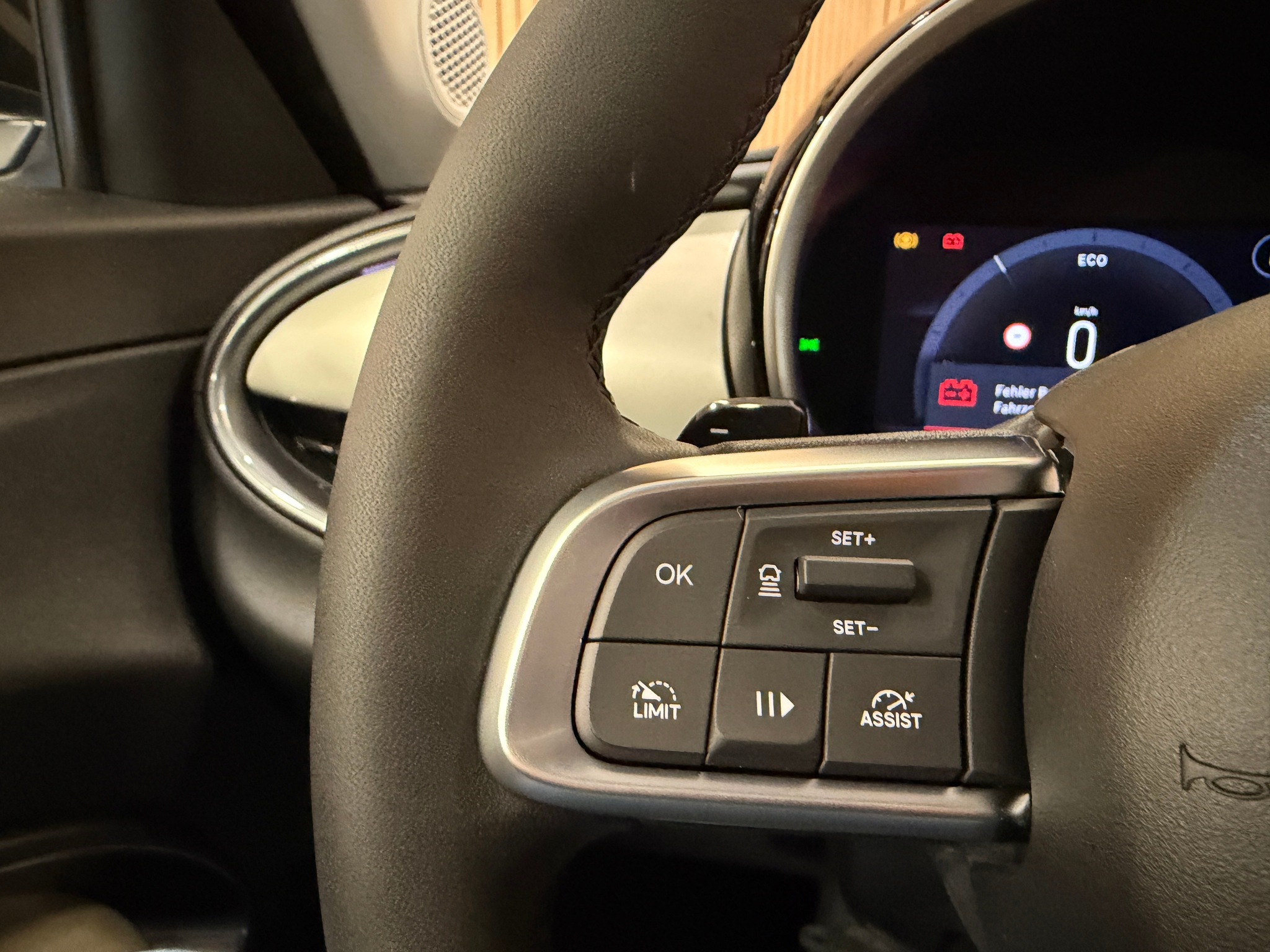 listing desktop thumbnail image 14