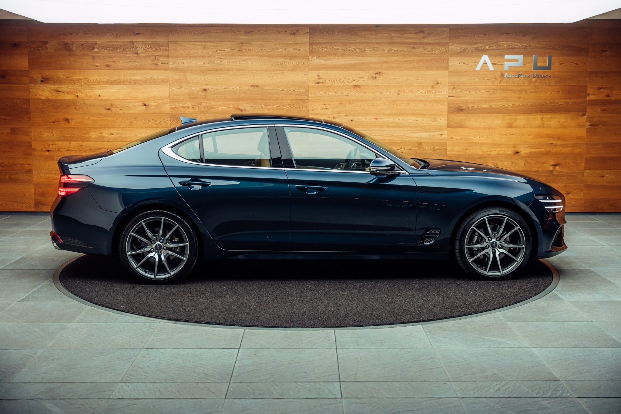 listing desktop thumbnail image 8