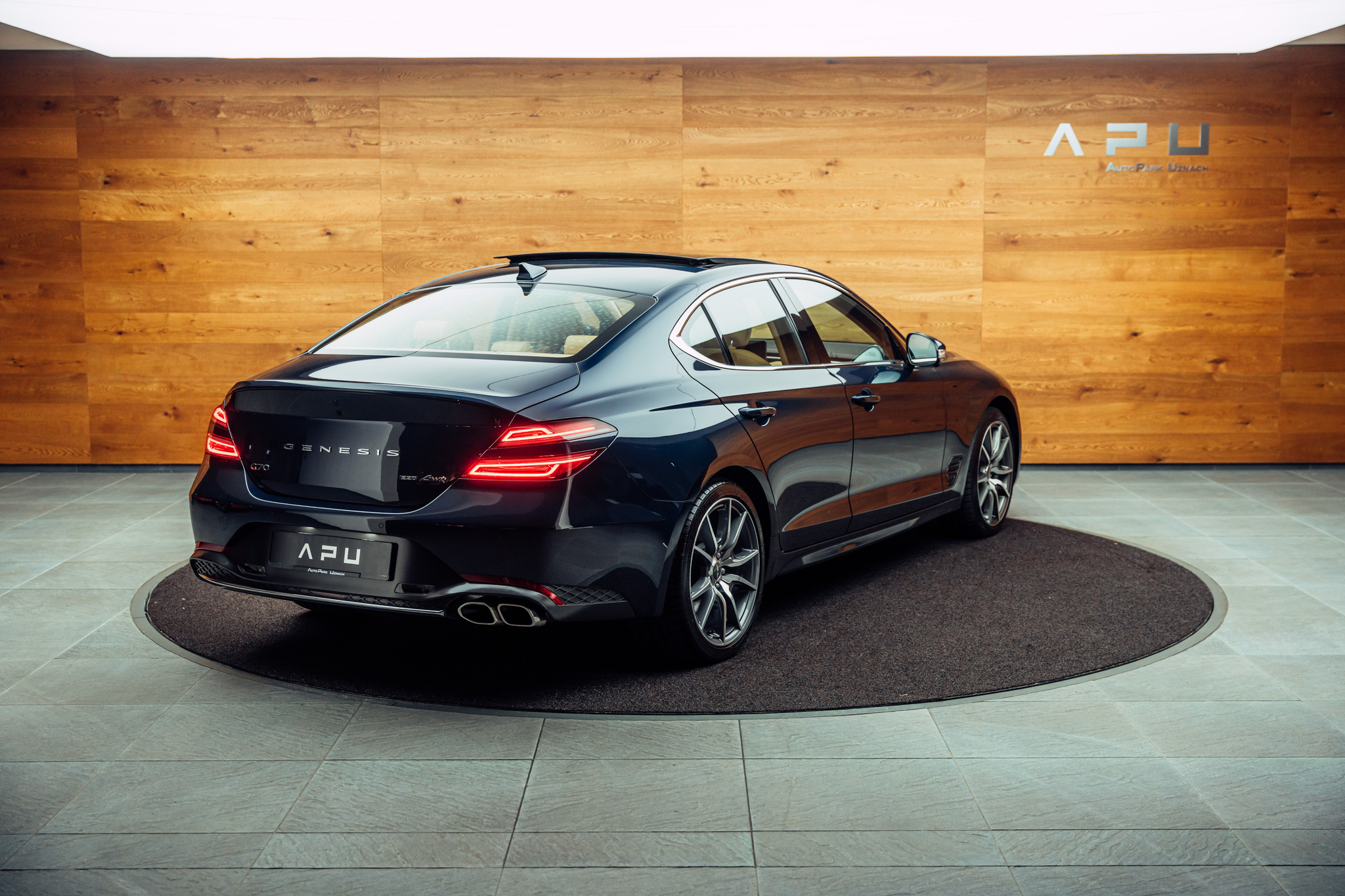 listing desktop thumbnail image 1