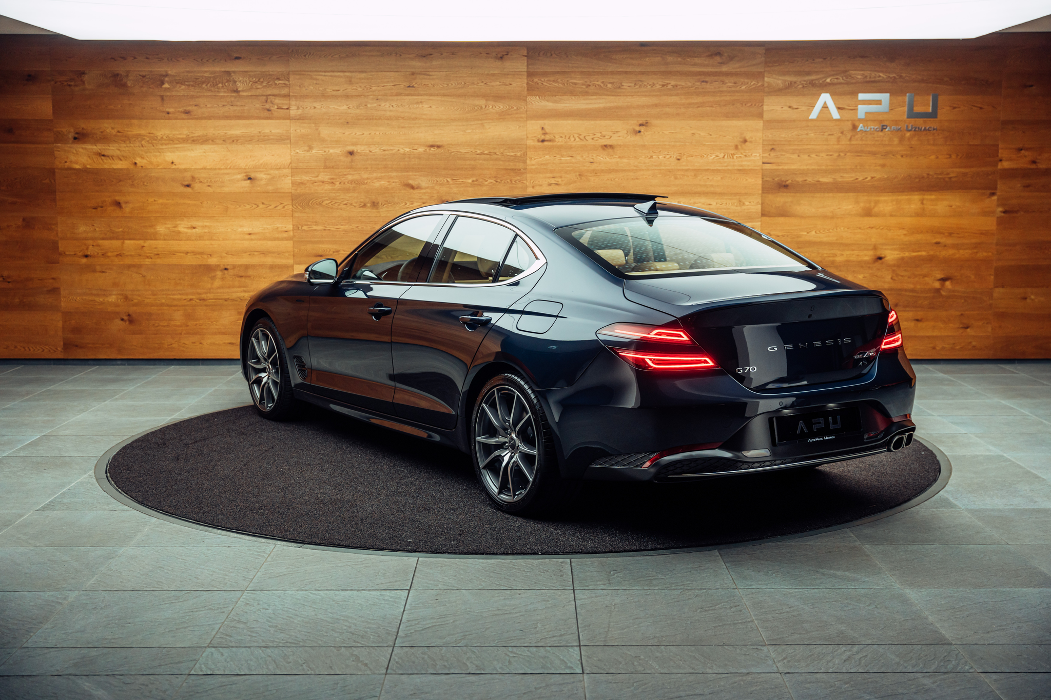 listing desktop thumbnail image 2