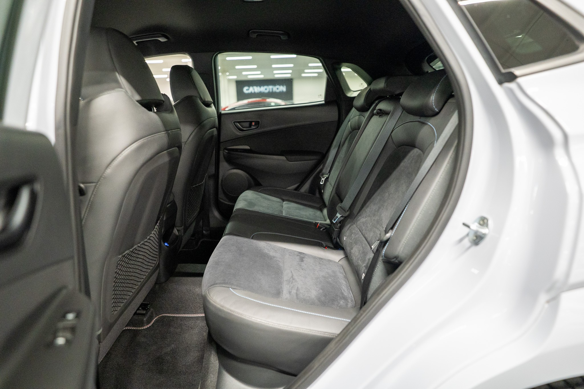 listing desktop thumbnail image 12