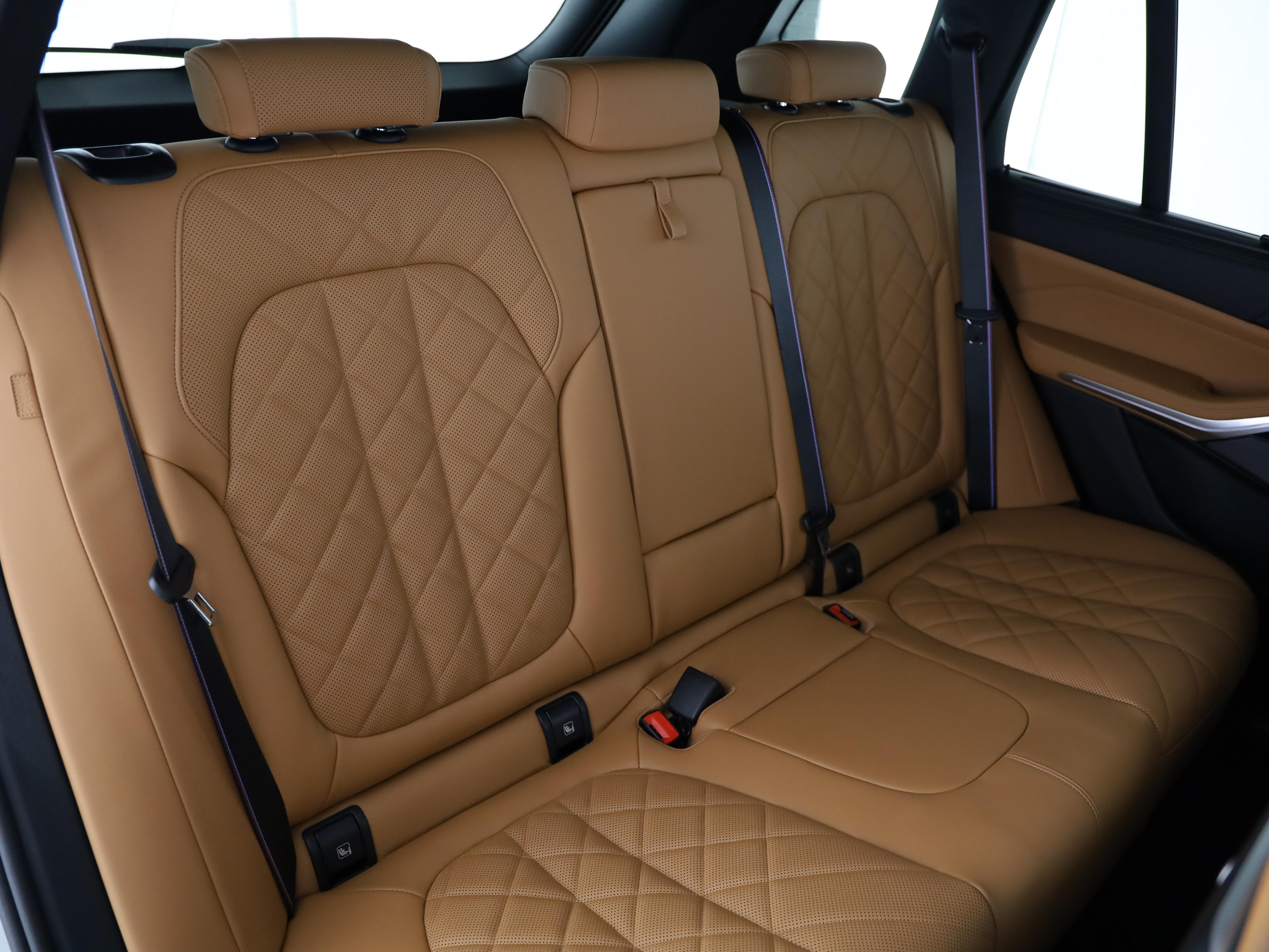 listing desktop thumbnail image 13