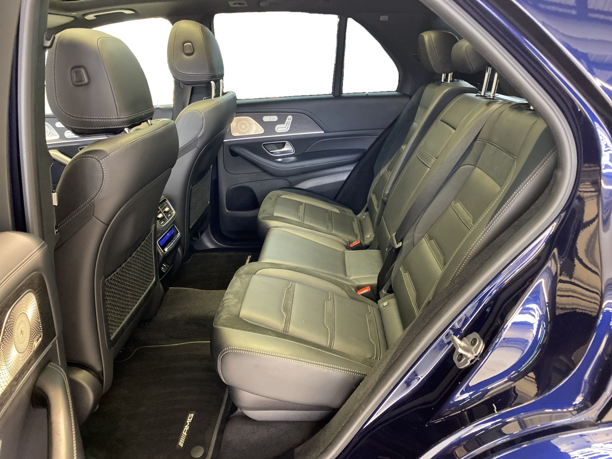 listing desktop thumbnail image 7