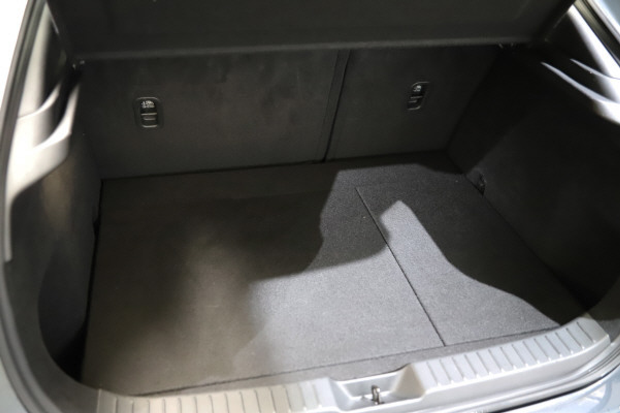 listing desktop thumbnail image 11