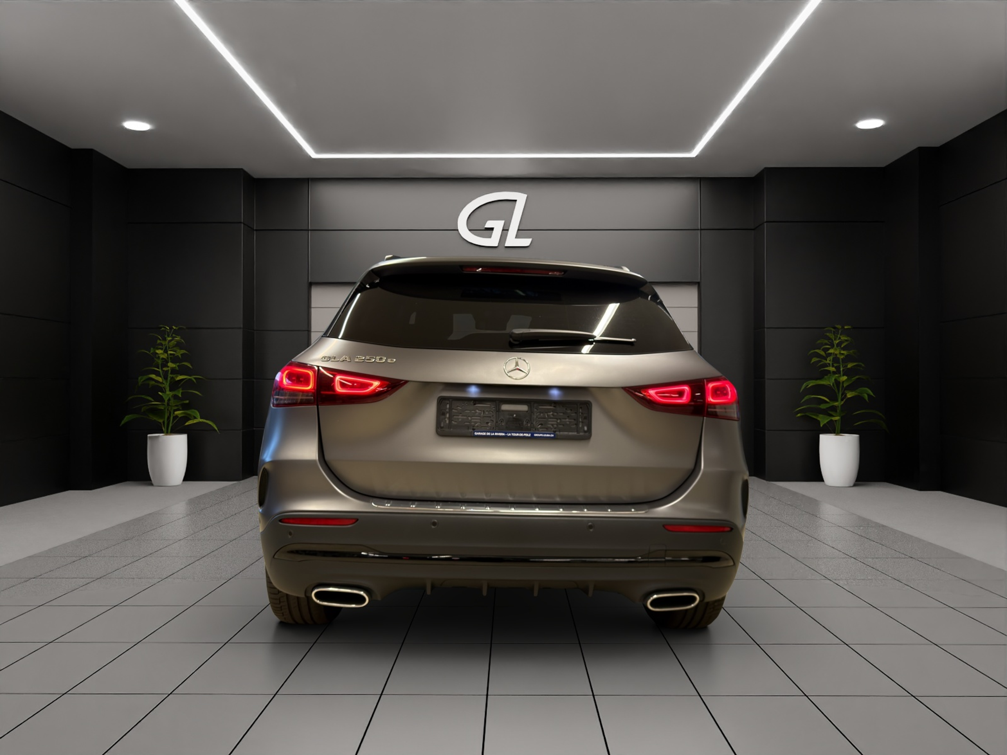 listing desktop thumbnail image 4