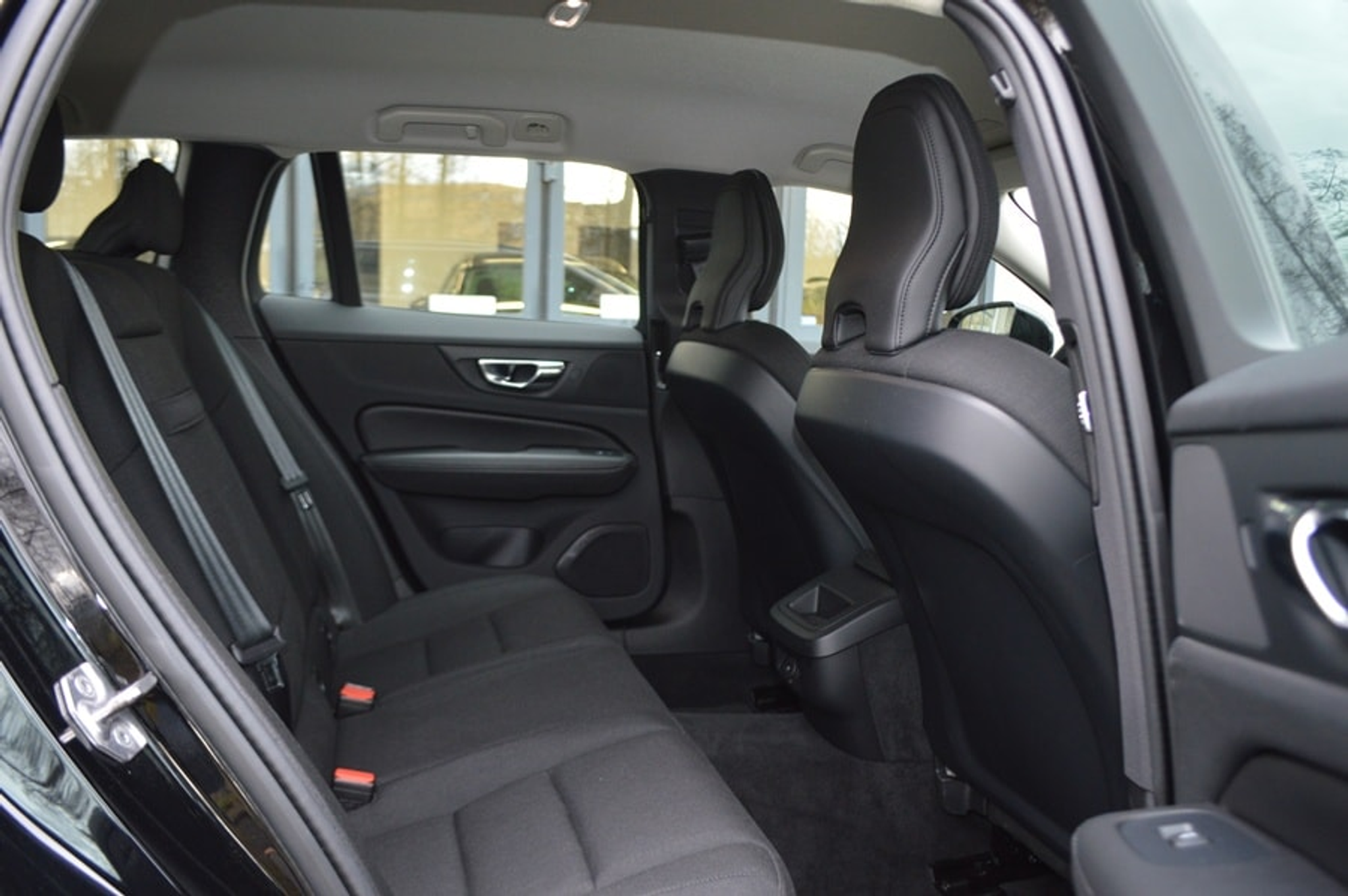 listing desktop thumbnail image 8