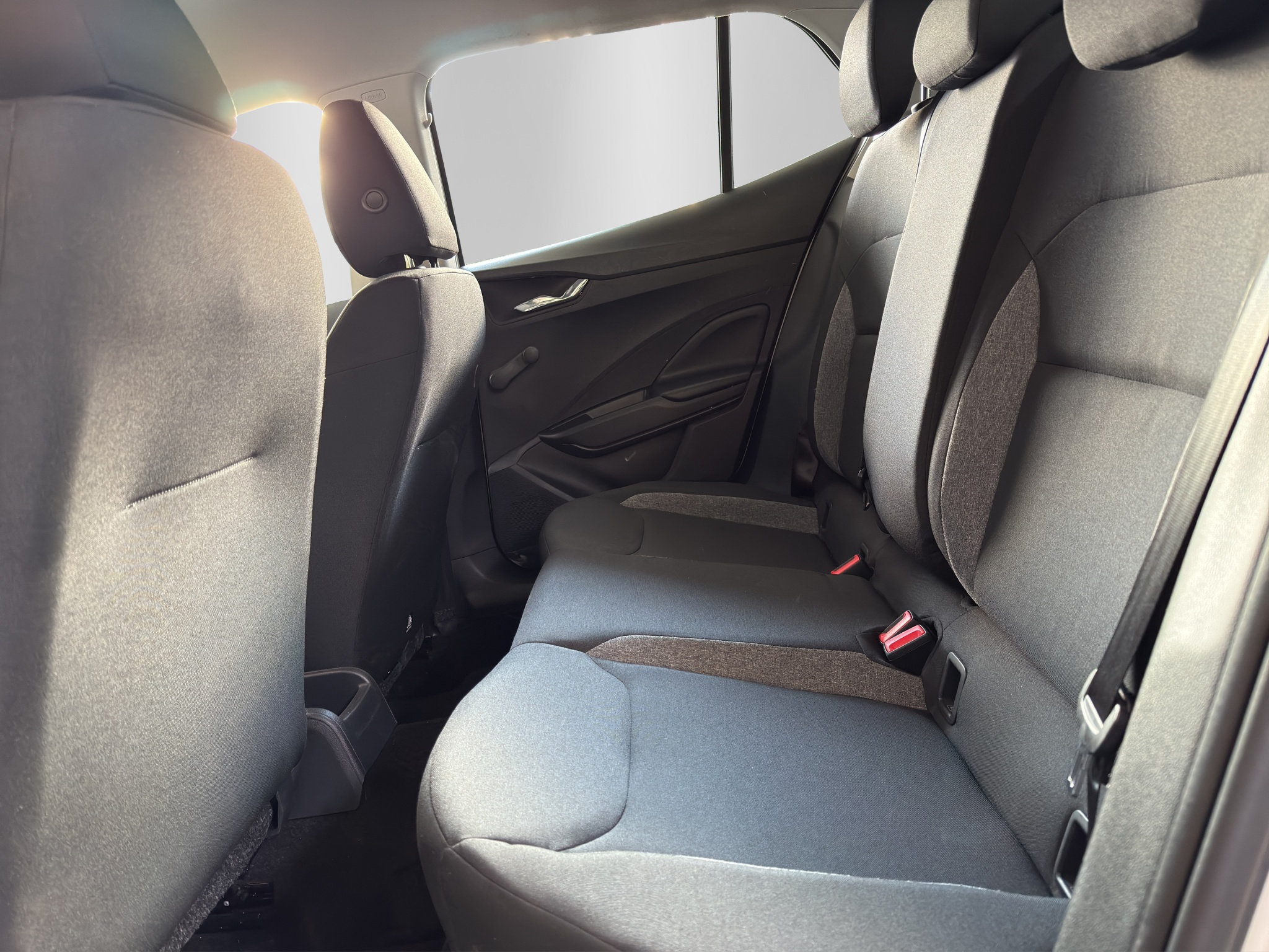 listing desktop thumbnail image 13