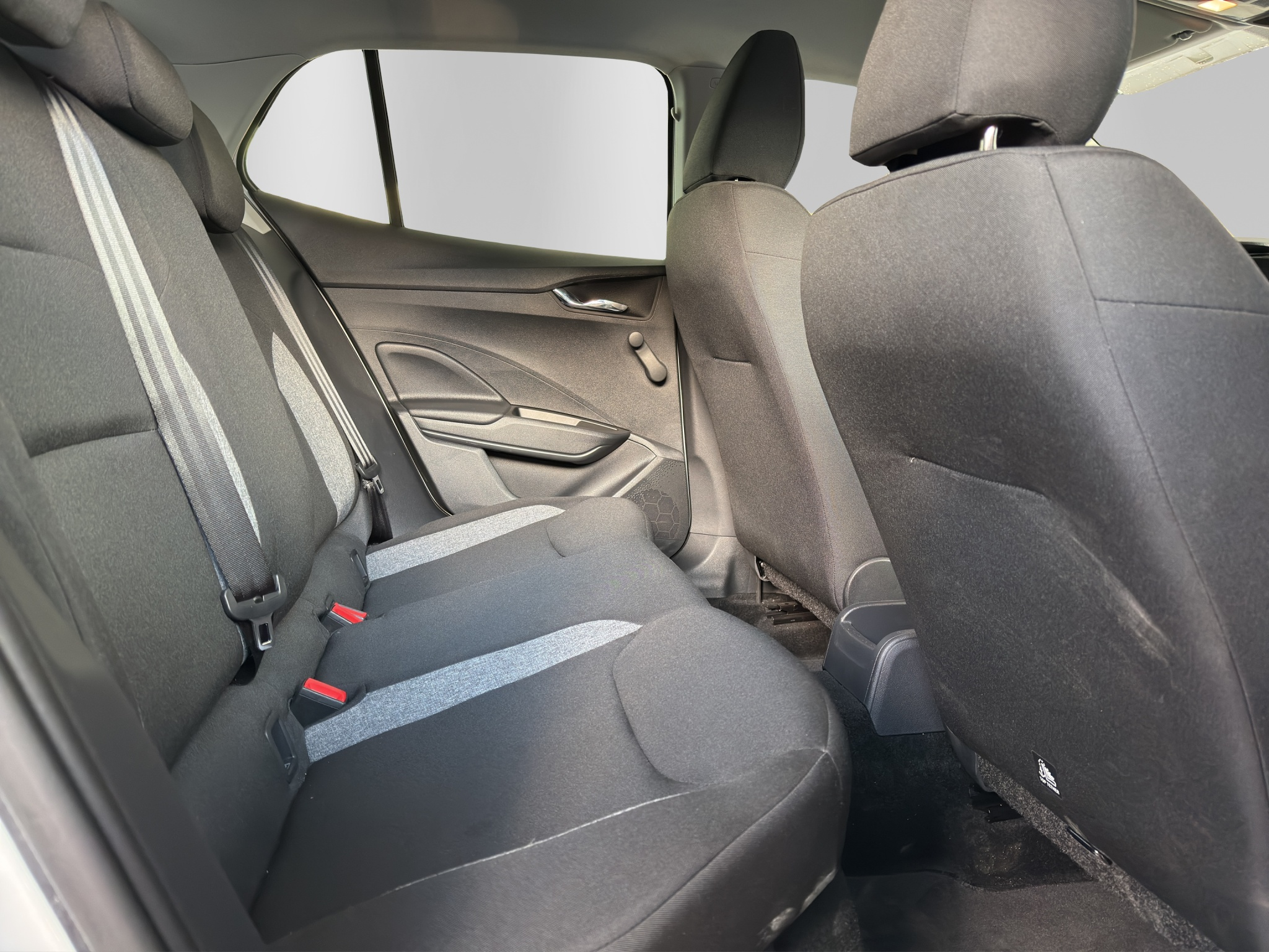 listing desktop thumbnail image 14