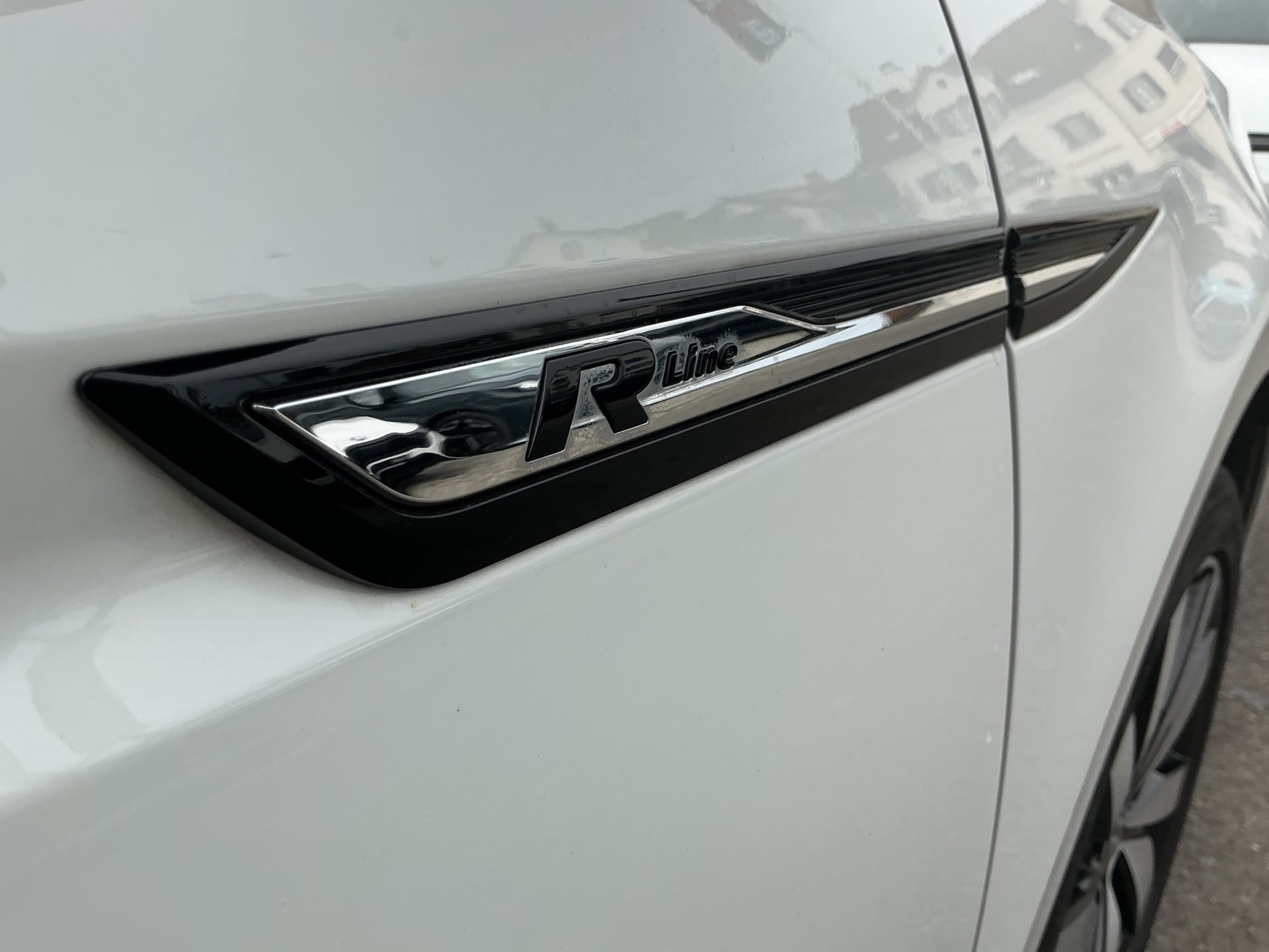 listing desktop thumbnail image 27