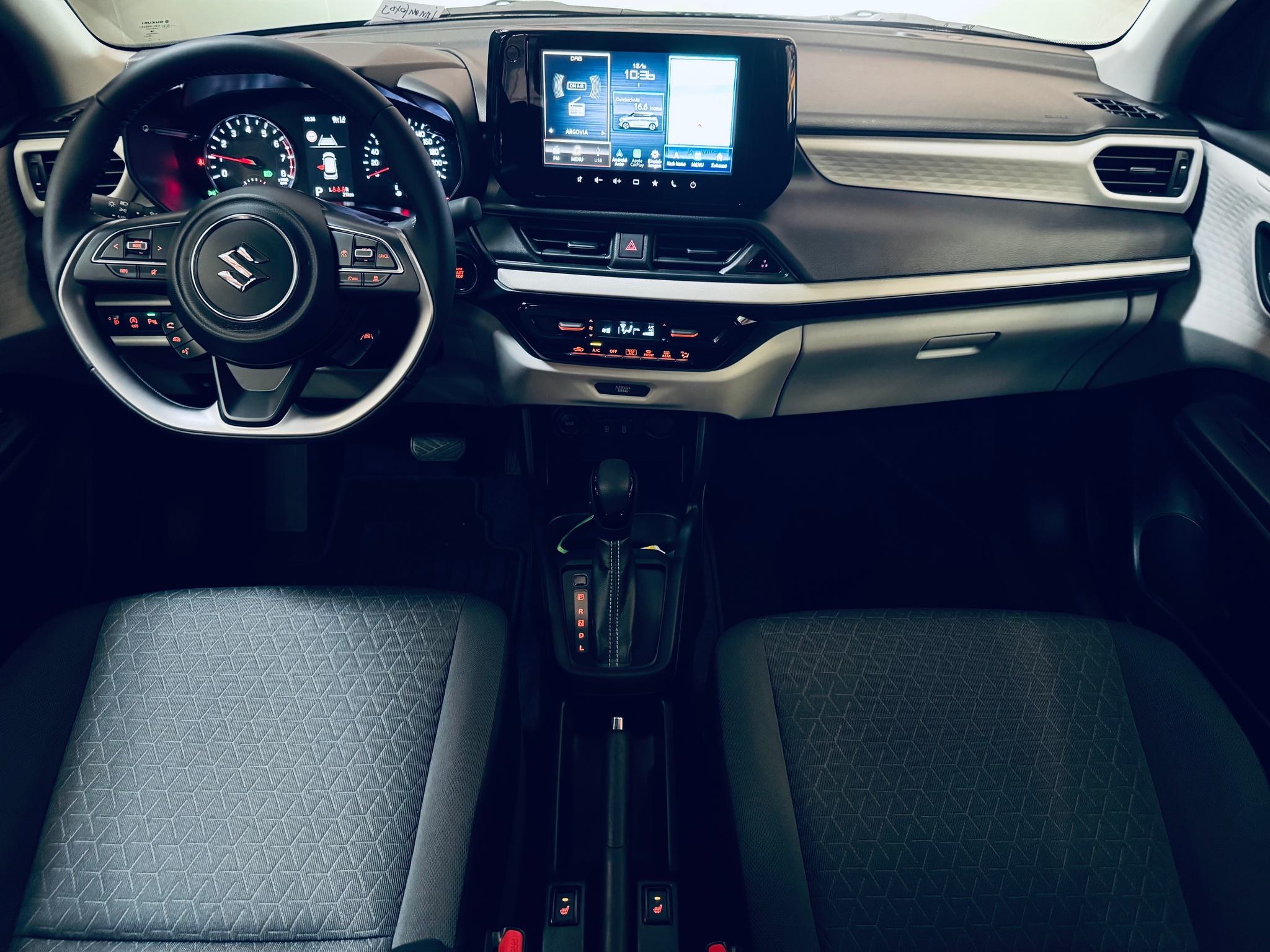 listing desktop thumbnail image 9