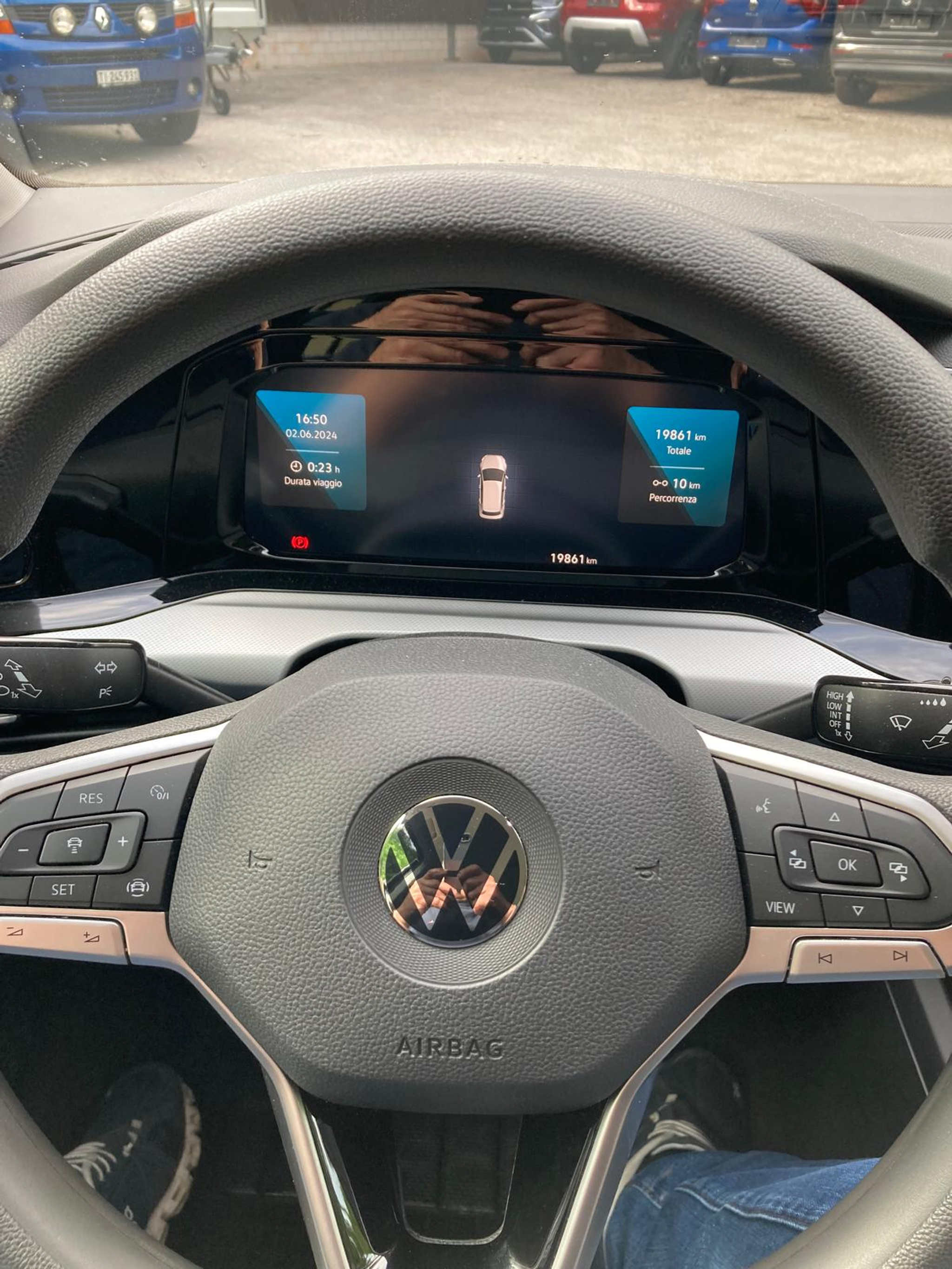 listing desktop thumbnail image 12