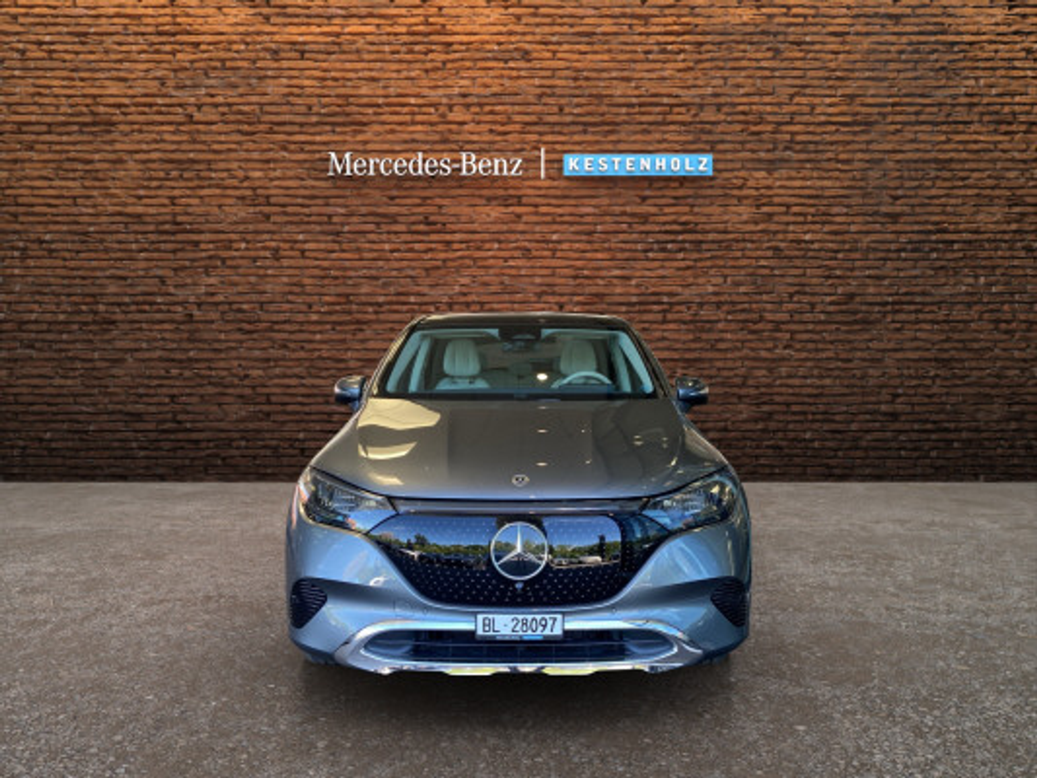 listing desktop thumbnail image 4