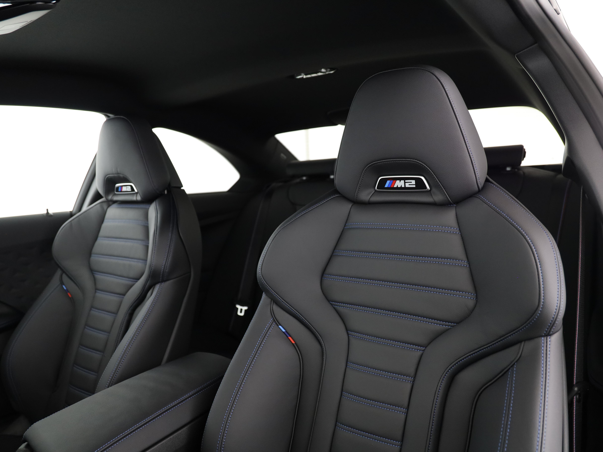 listing desktop thumbnail image 11