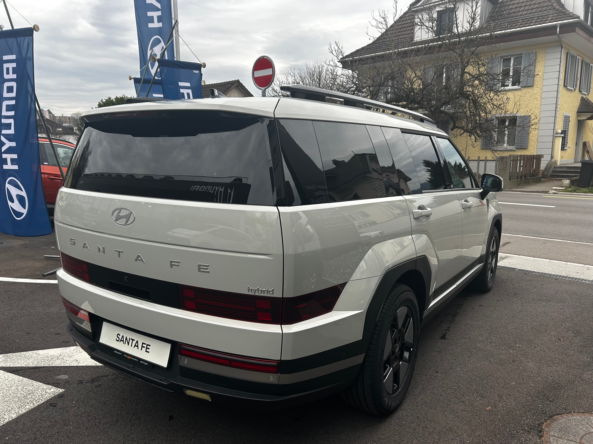 listing desktop thumbnail image 4