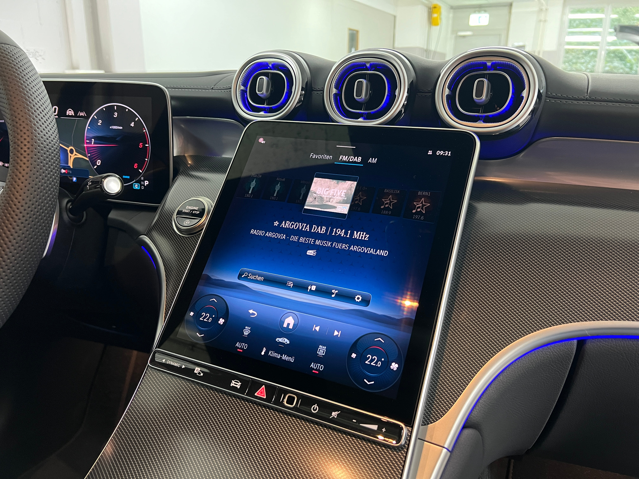 listing desktop thumbnail image 12