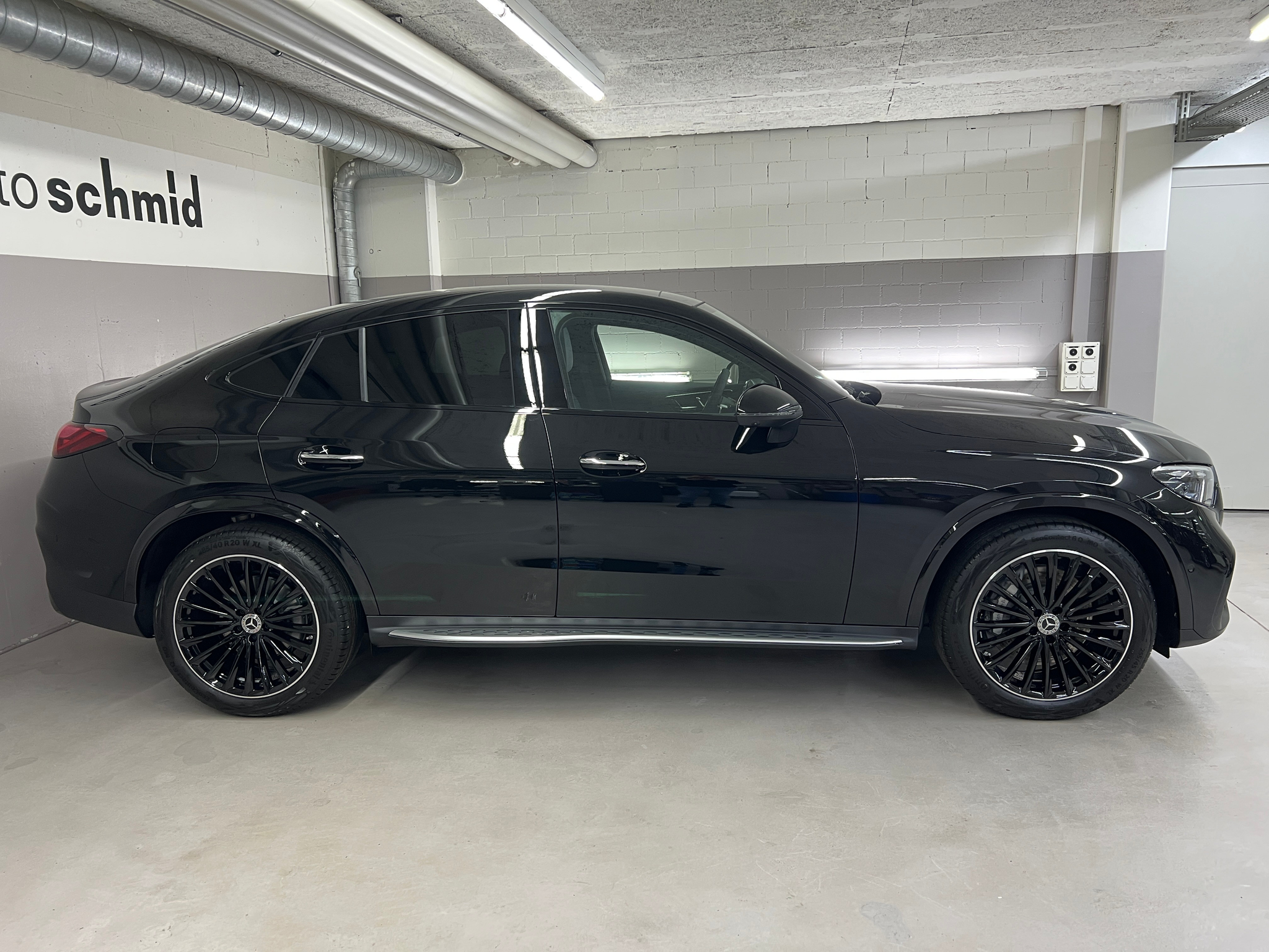 listing desktop thumbnail image 2