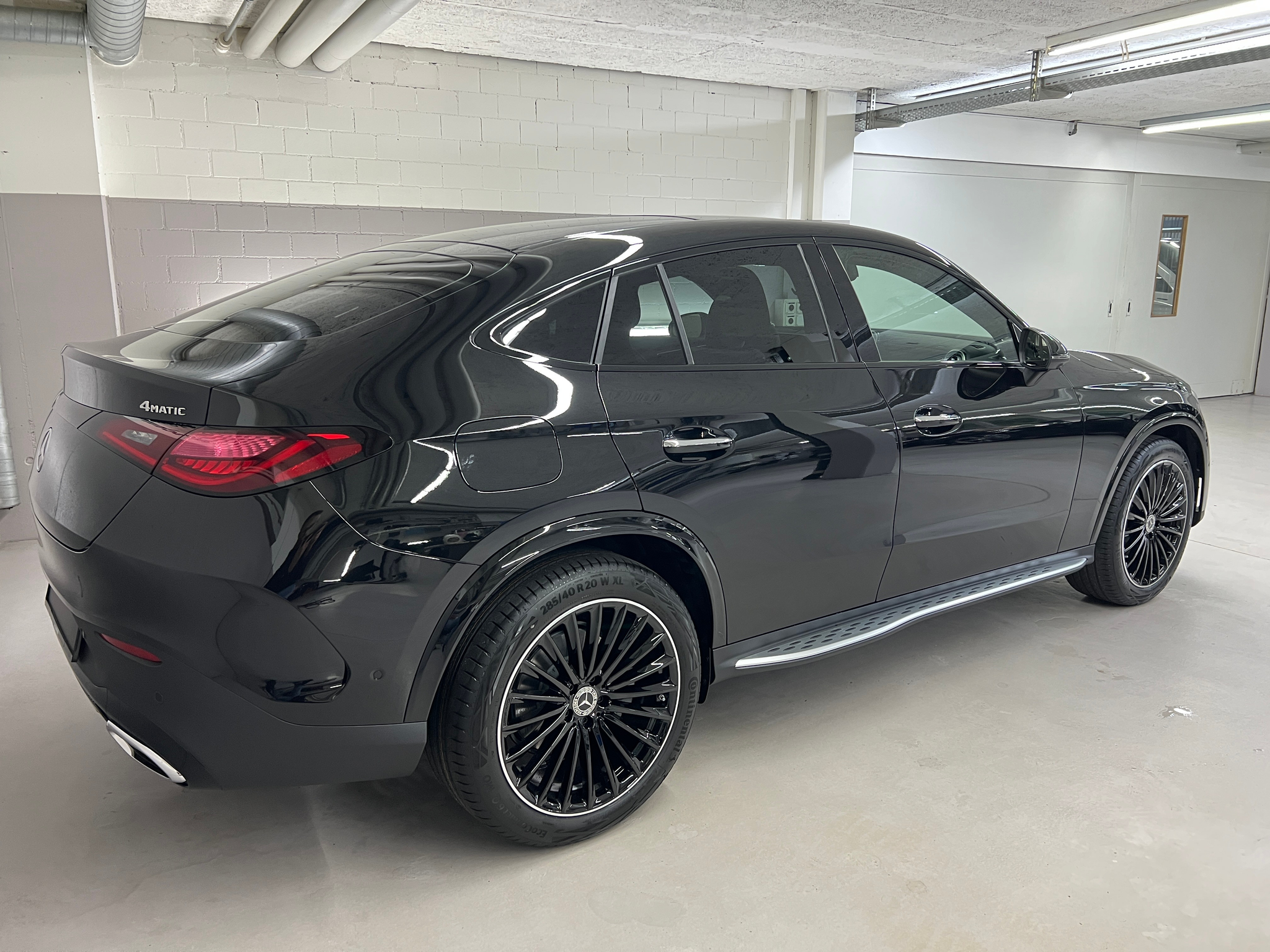 listing desktop thumbnail image 3