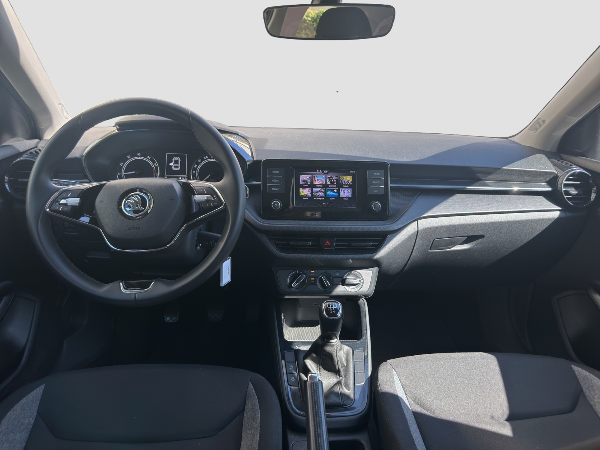 listing desktop thumbnail image 8