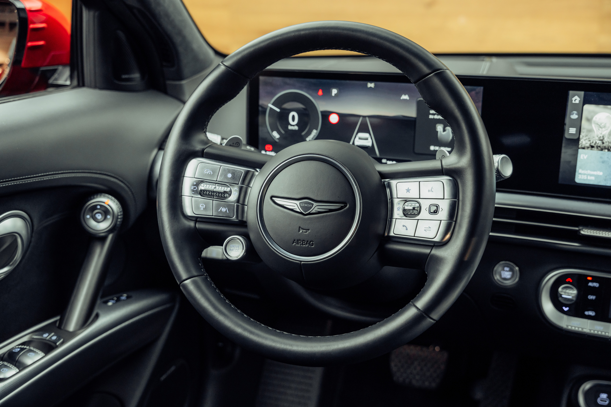 listing desktop thumbnail image 16