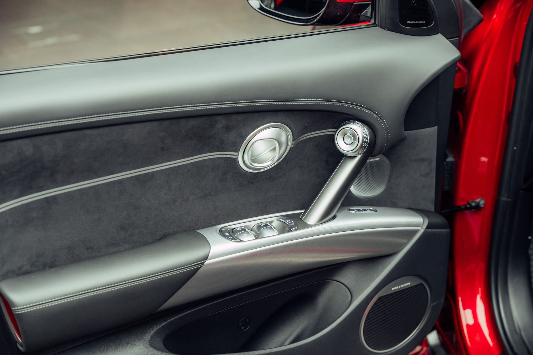 listing desktop thumbnail image 13