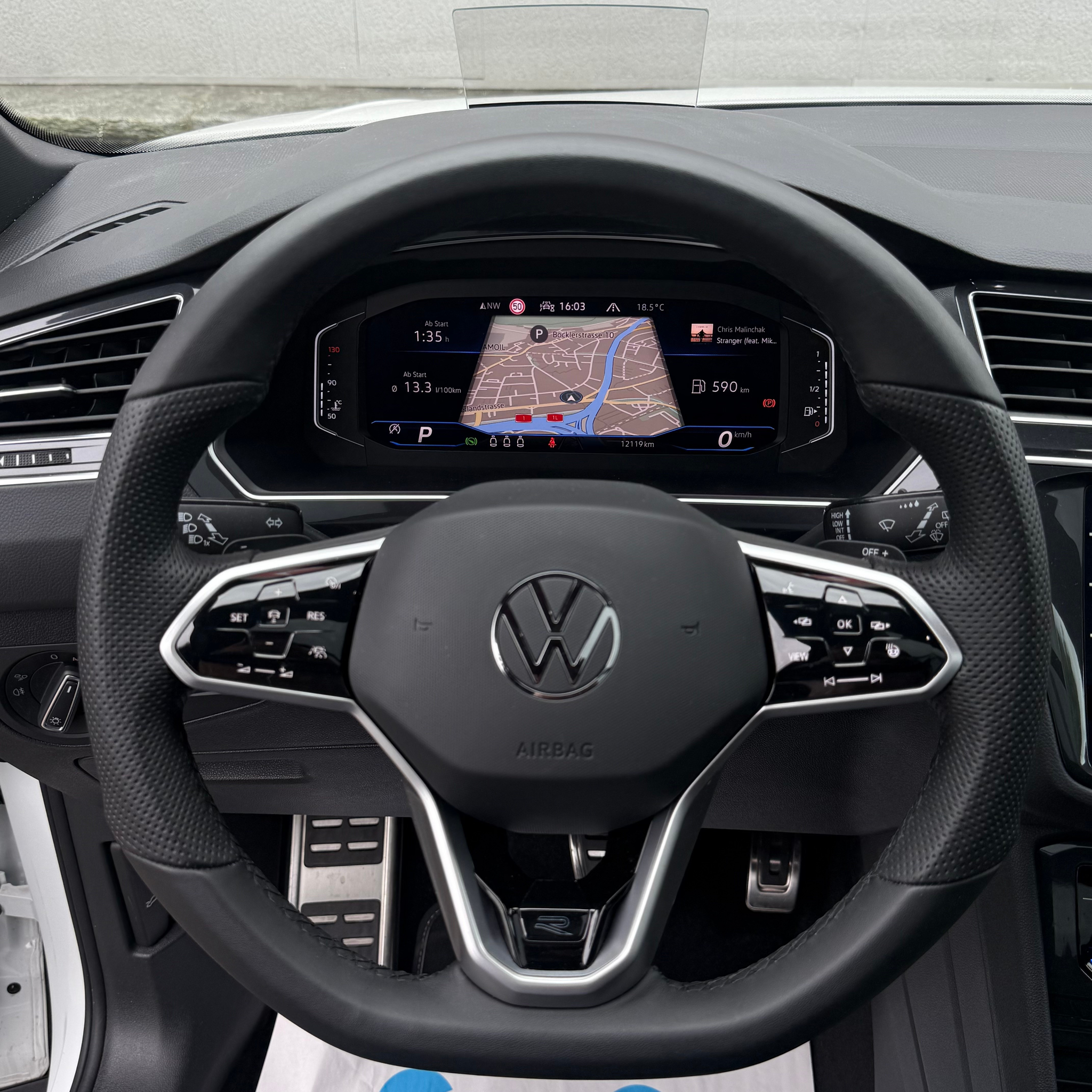 listing desktop thumbnail image 16