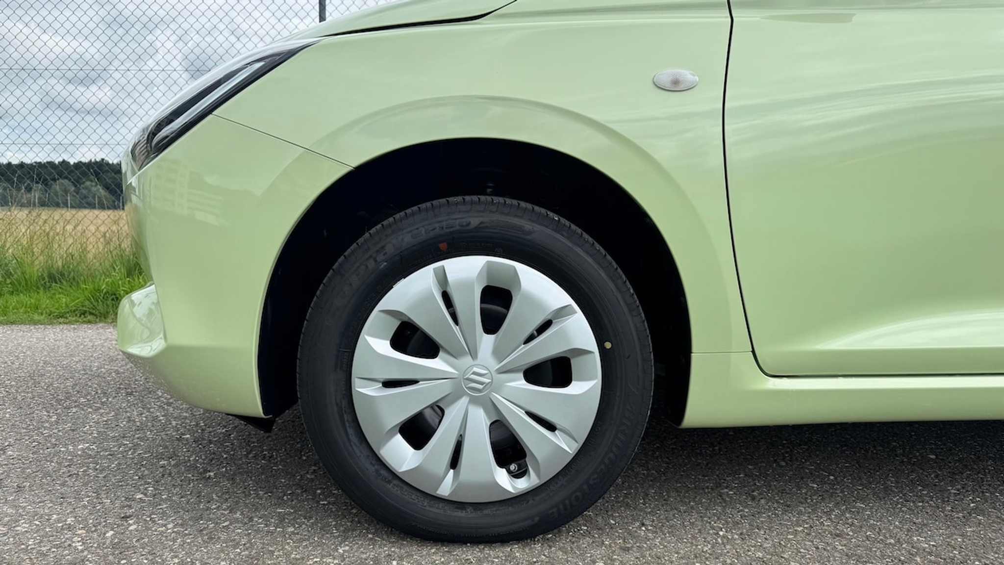 listing desktop thumbnail image 11