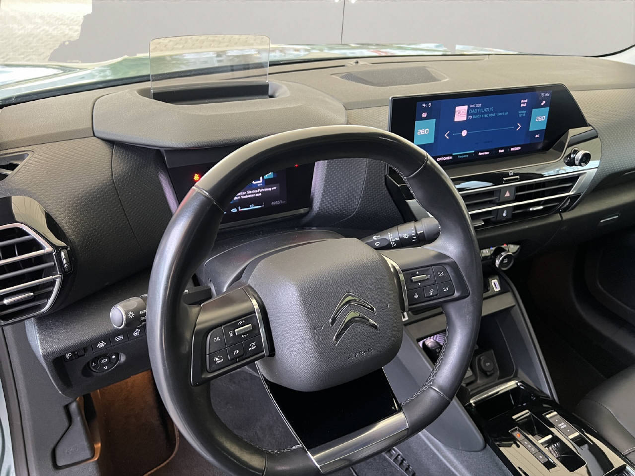 listing desktop thumbnail image 13