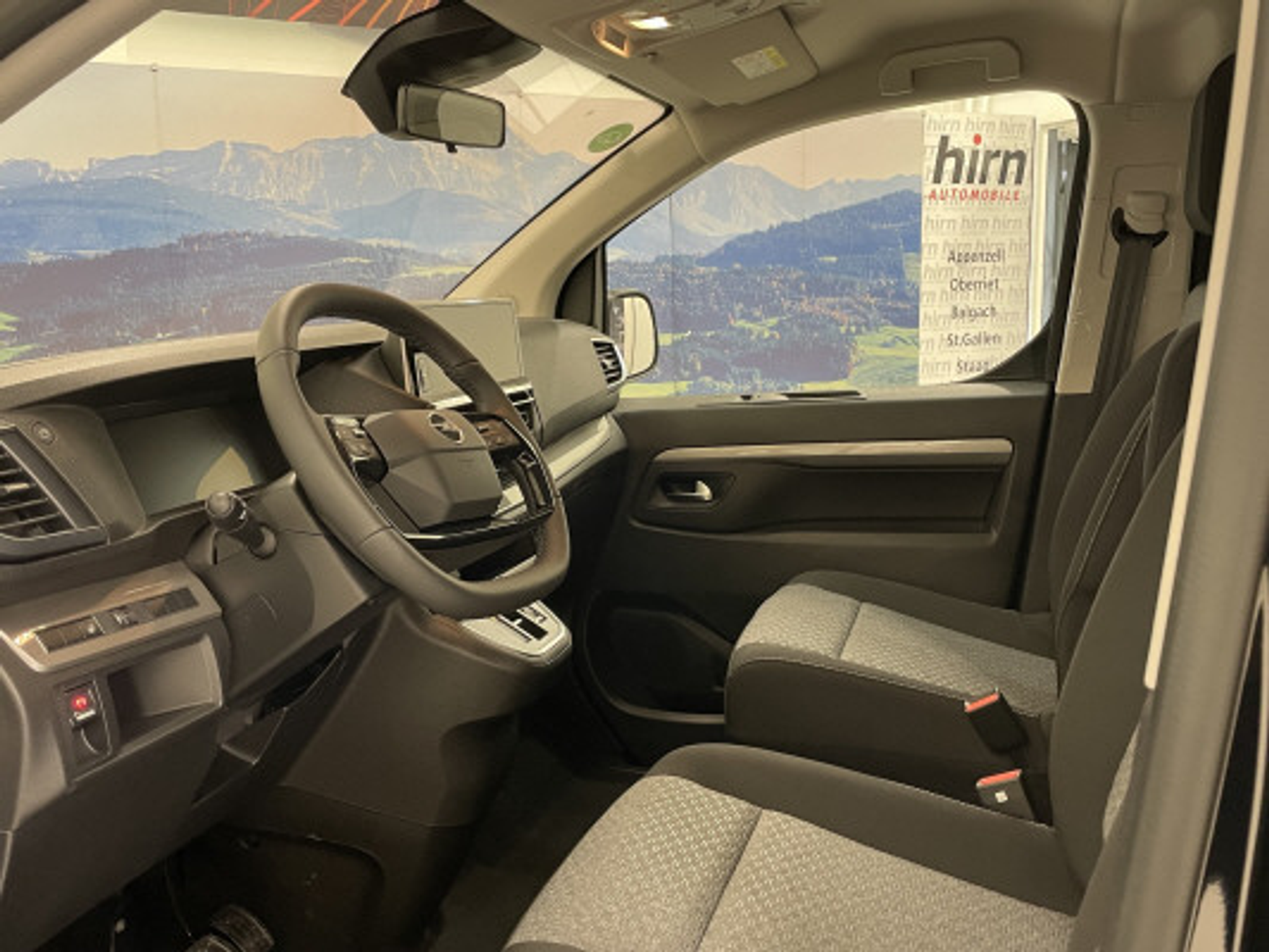 listing desktop thumbnail image 6