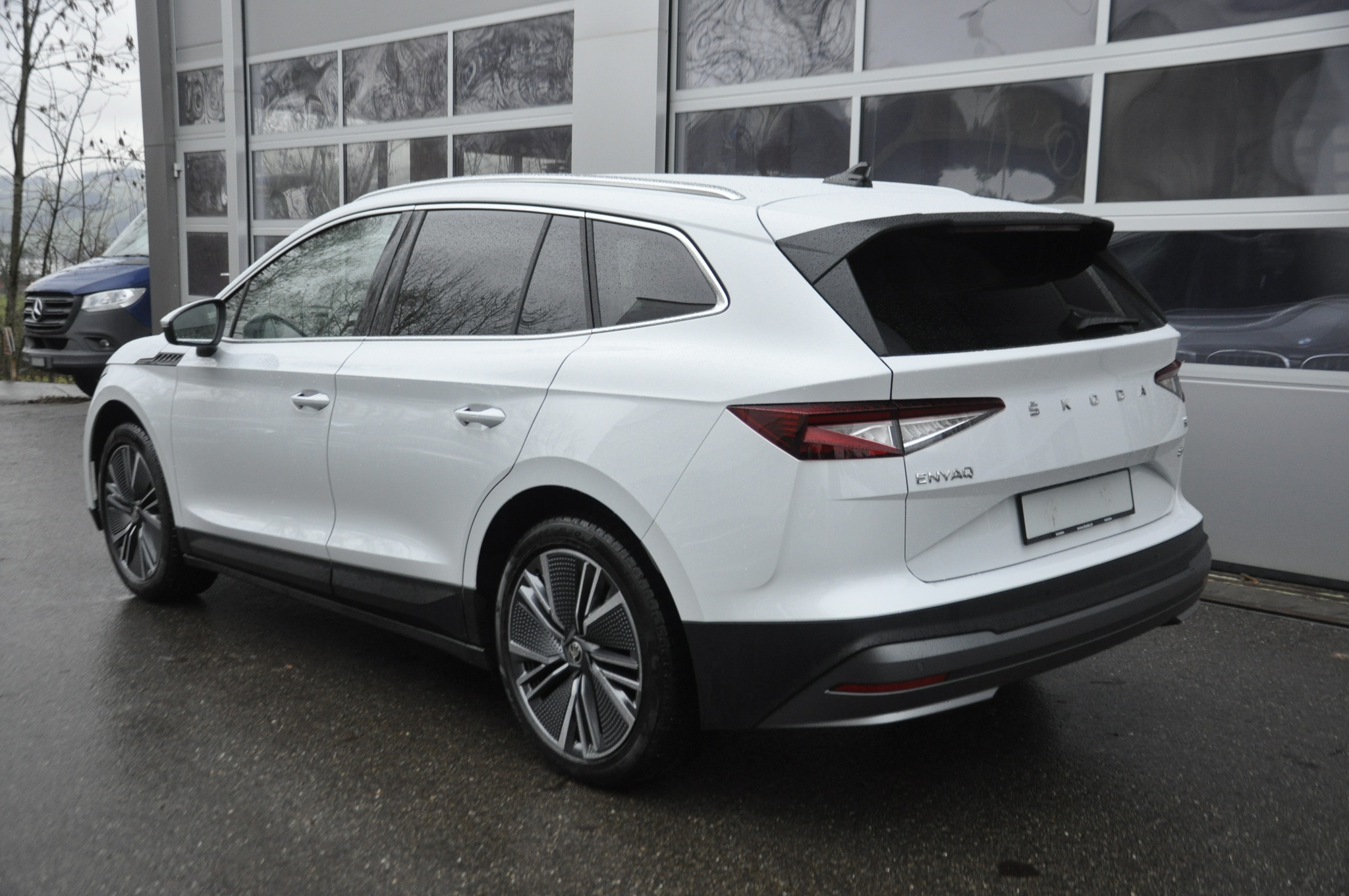 listing desktop thumbnail image 14