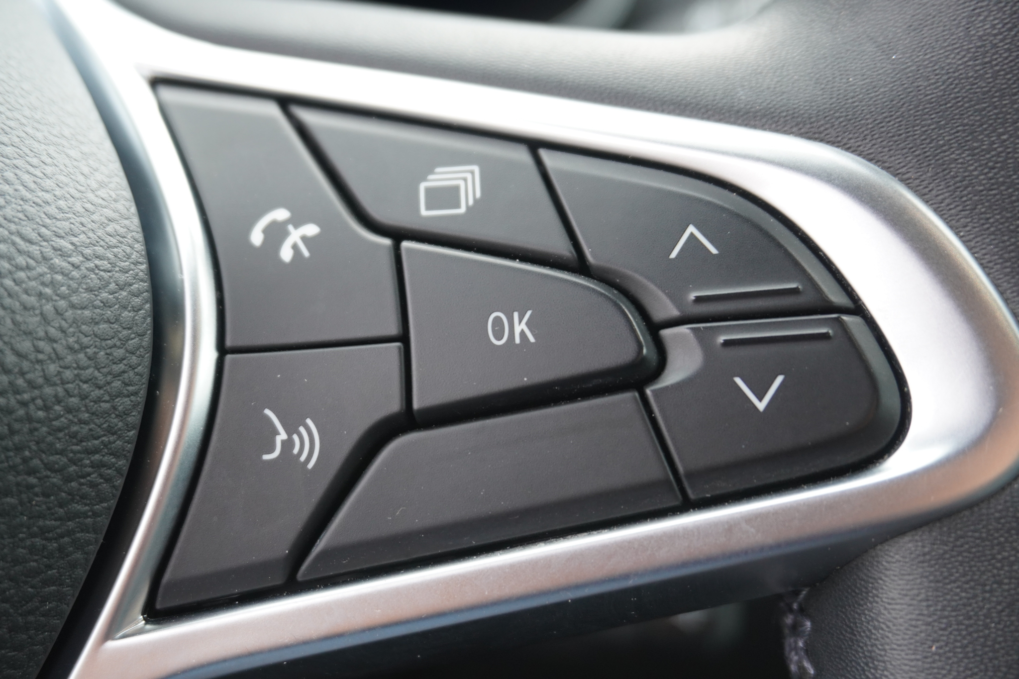 listing desktop thumbnail image 23