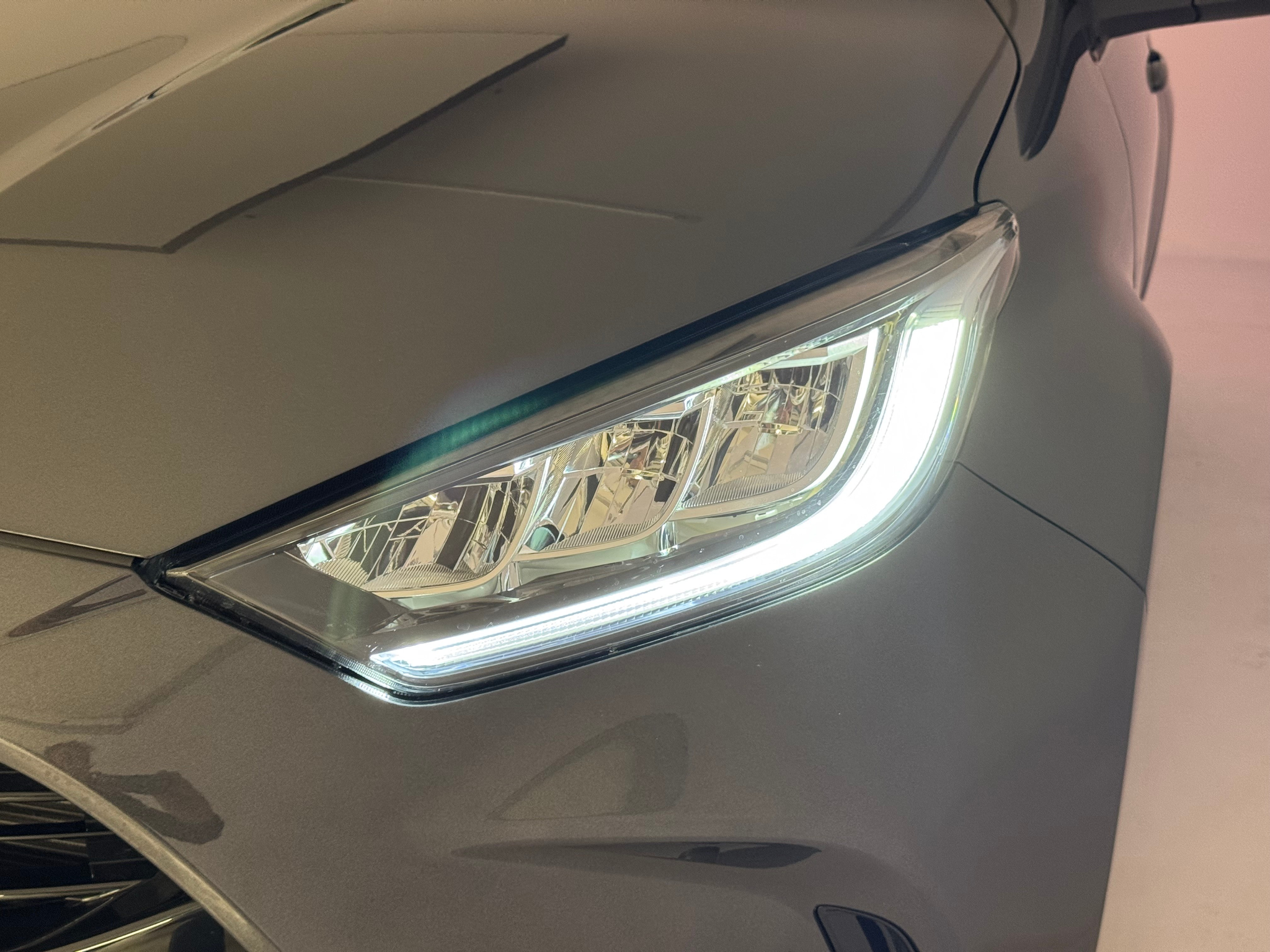 listing desktop thumbnail image 14