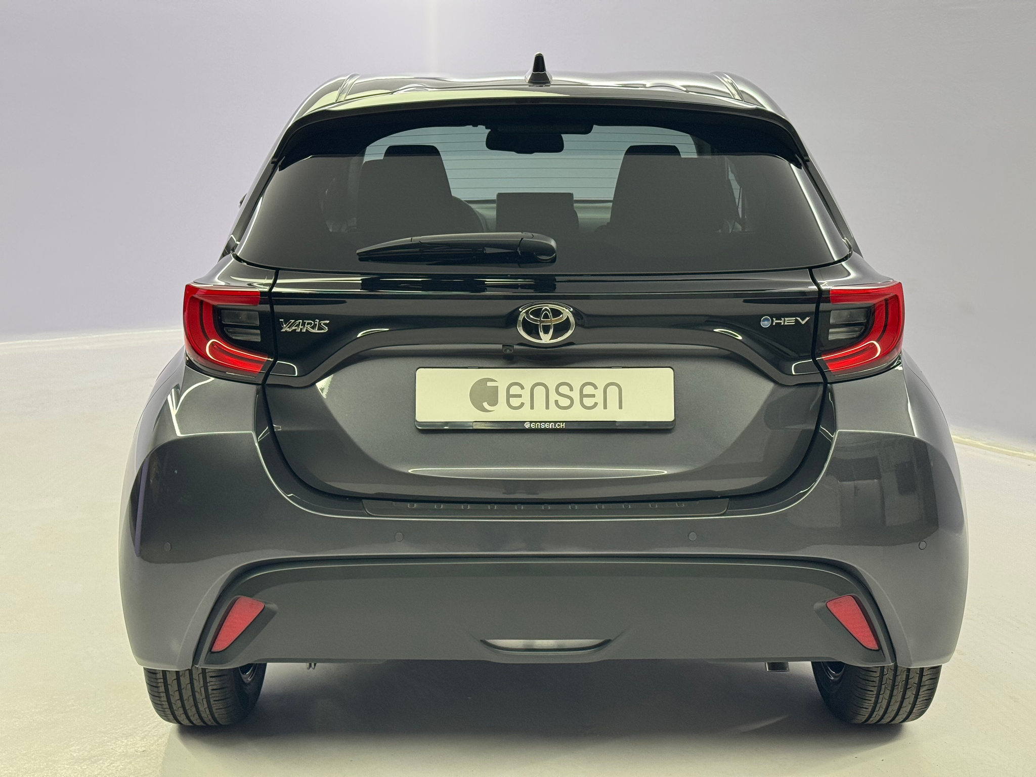 listing desktop thumbnail image 3