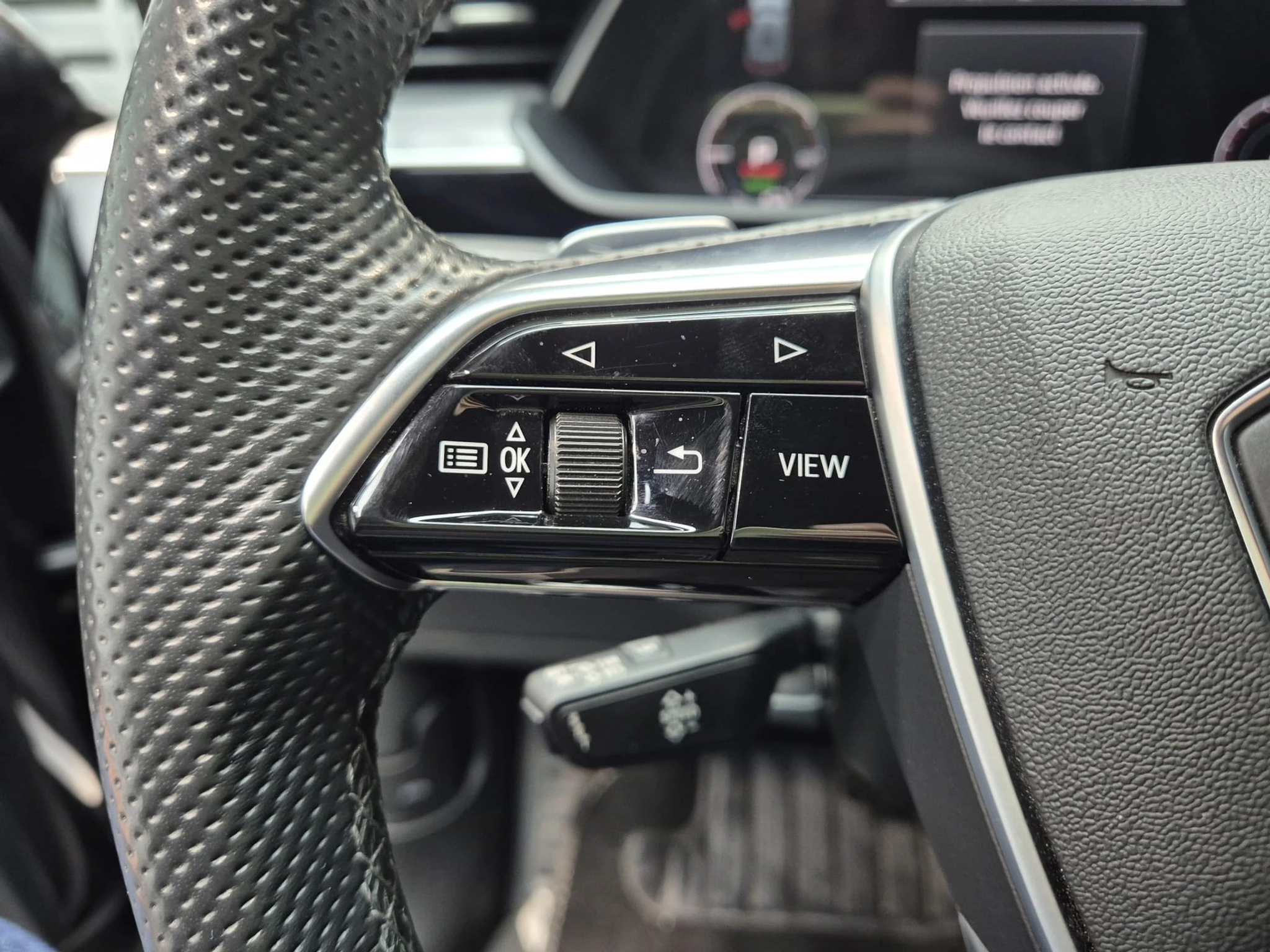 listing desktop thumbnail image 19