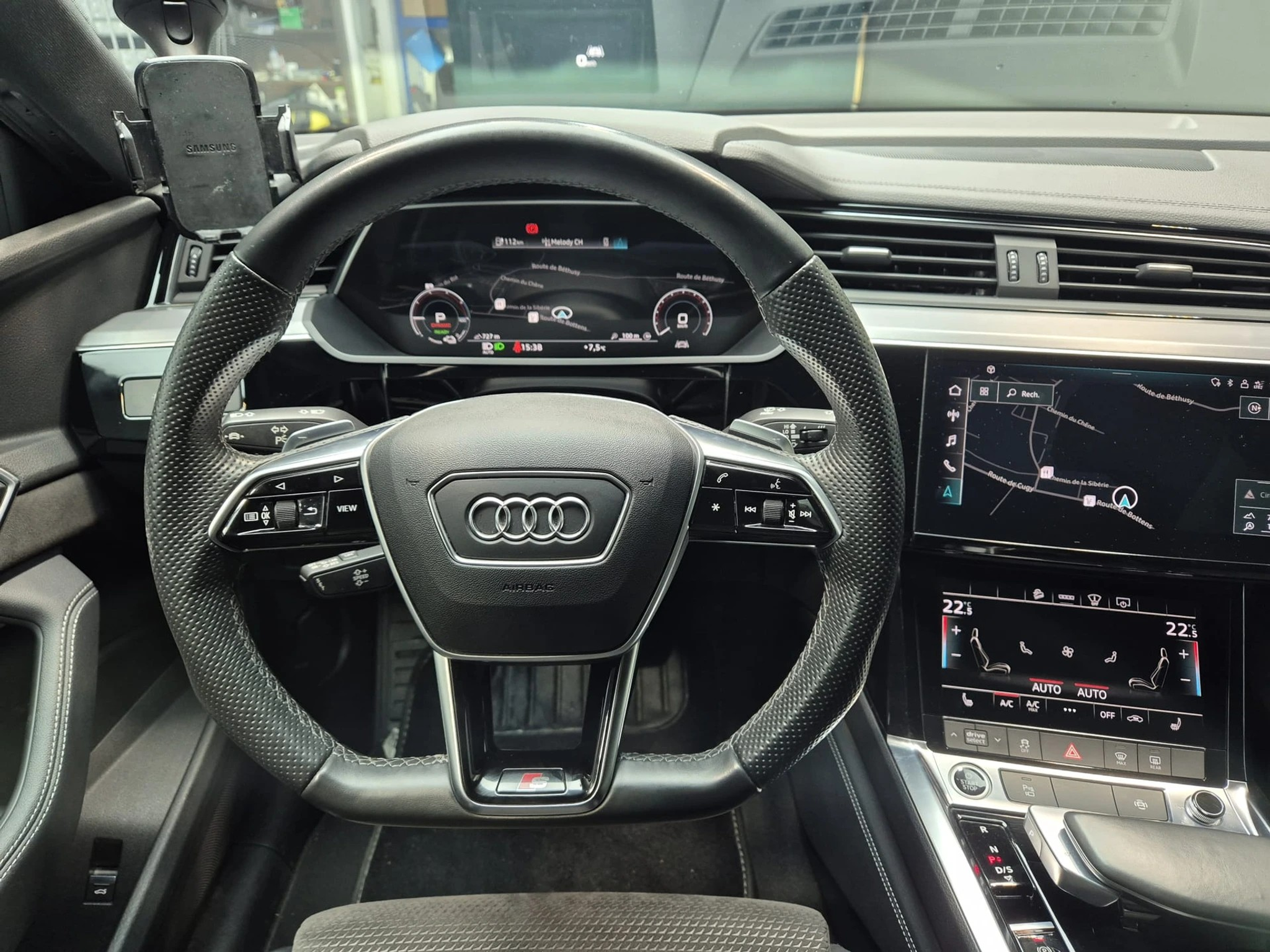 listing desktop thumbnail image 18