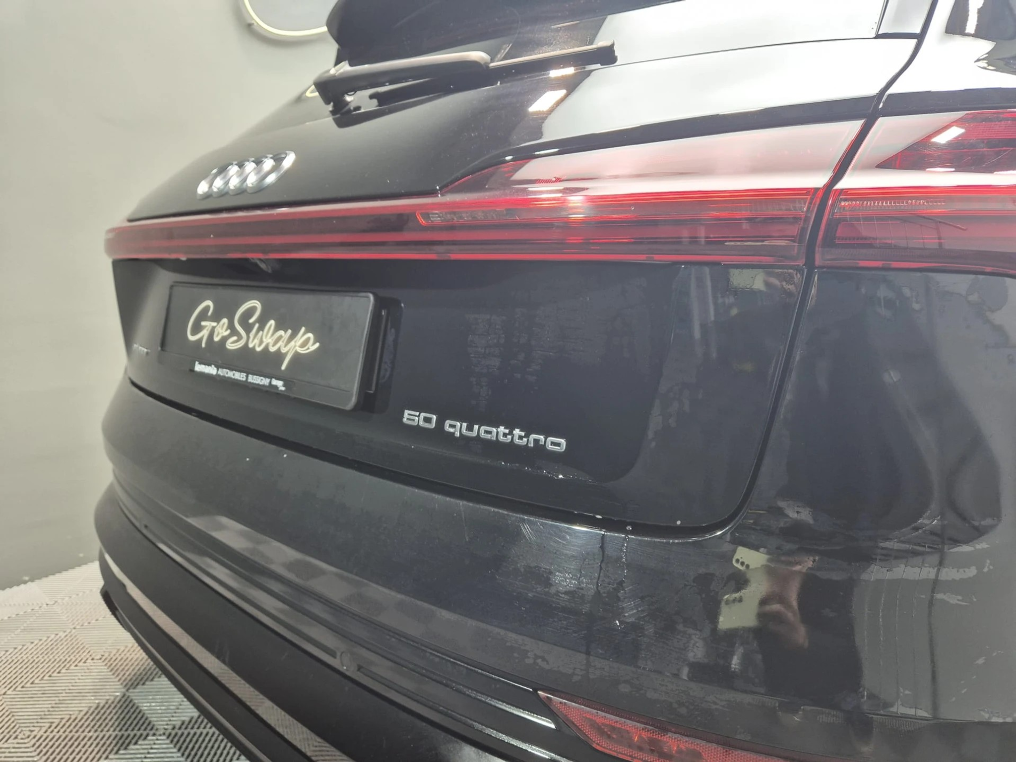 listing desktop thumbnail image 4