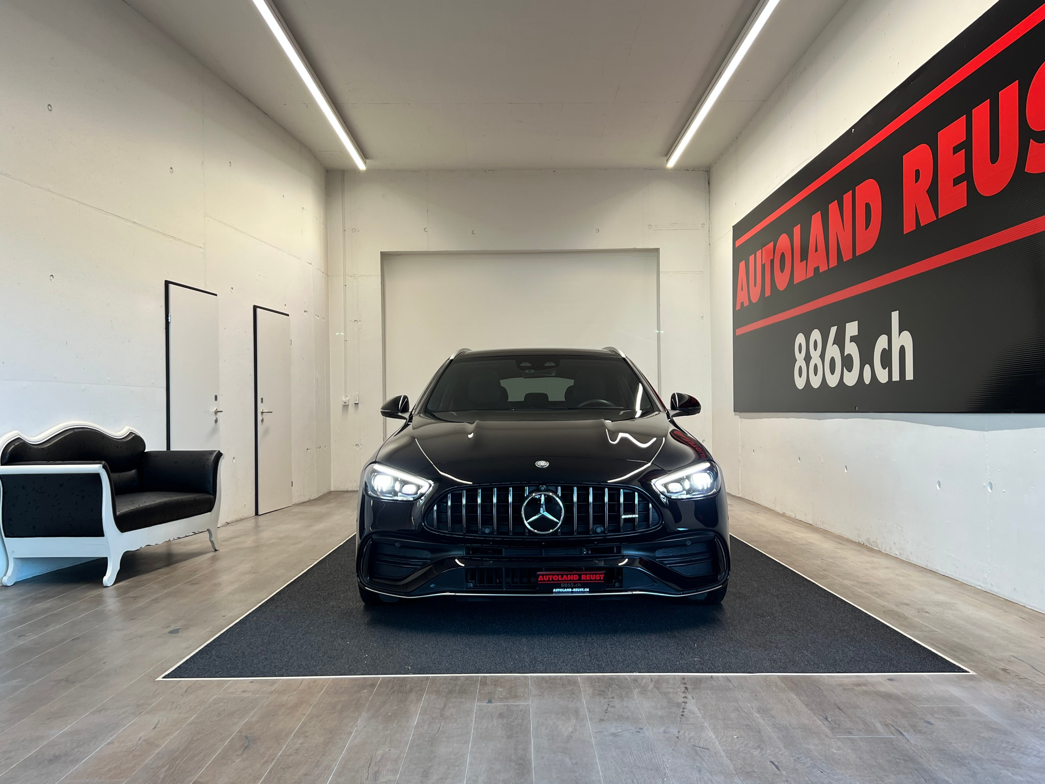 listing desktop thumbnail image 1