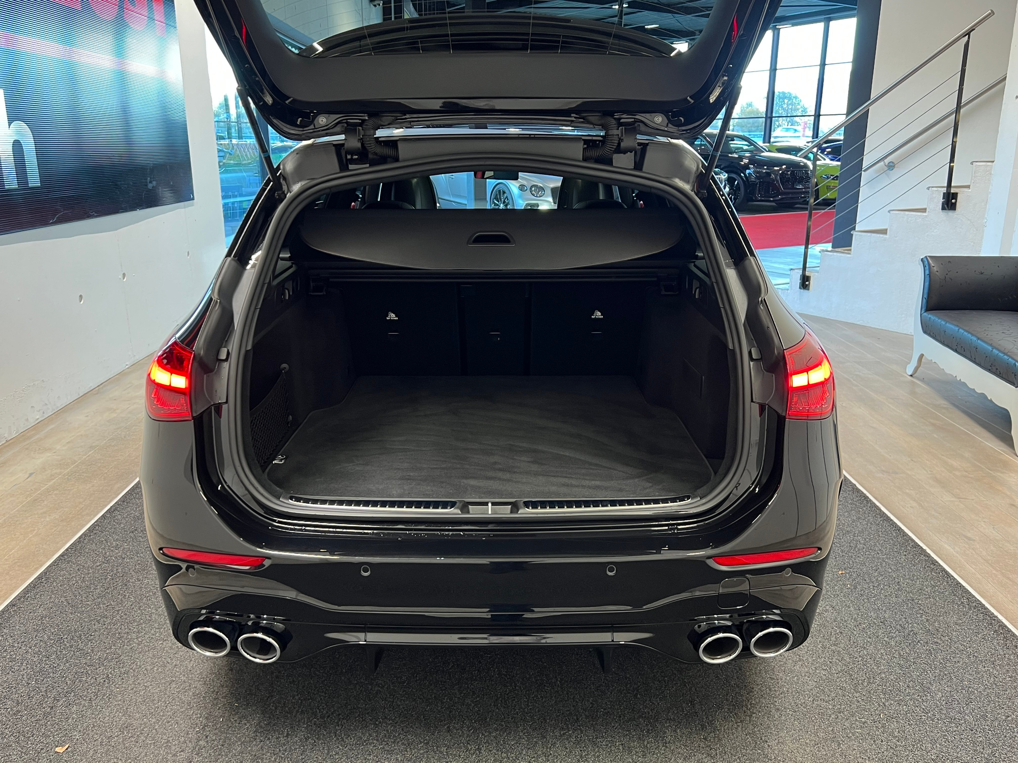 listing desktop thumbnail image 8