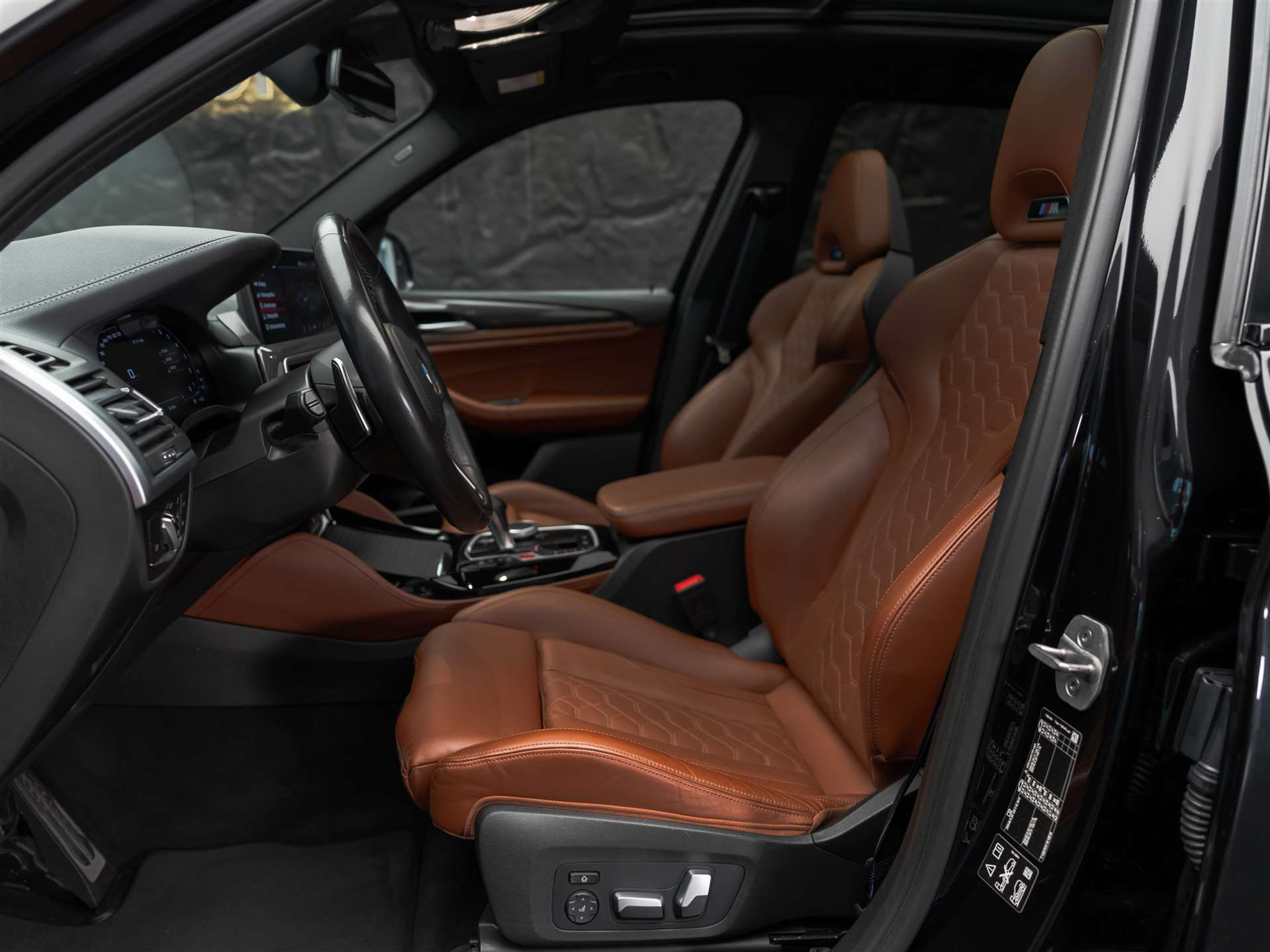 listing desktop thumbnail image 10