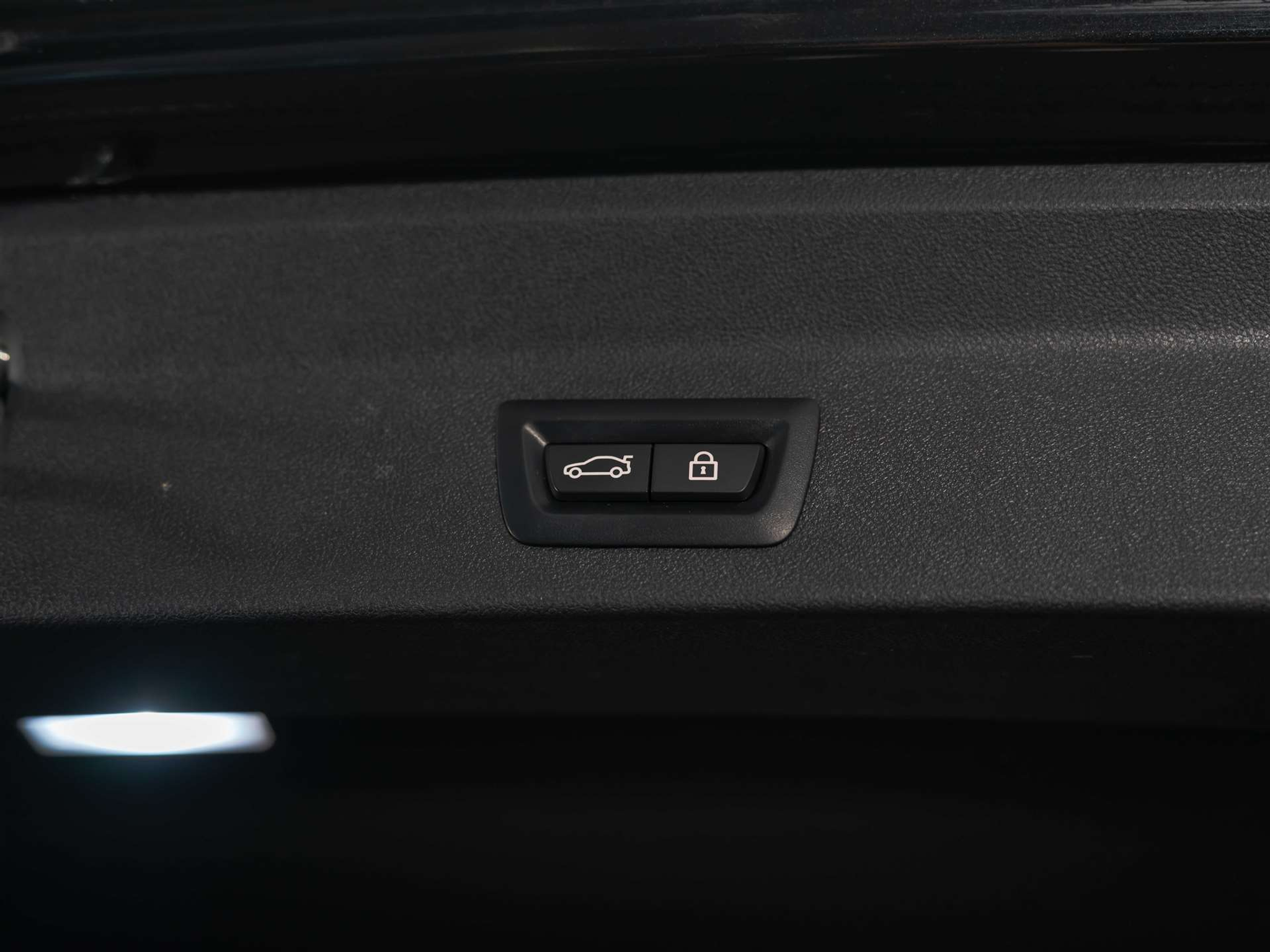 listing desktop thumbnail image 20