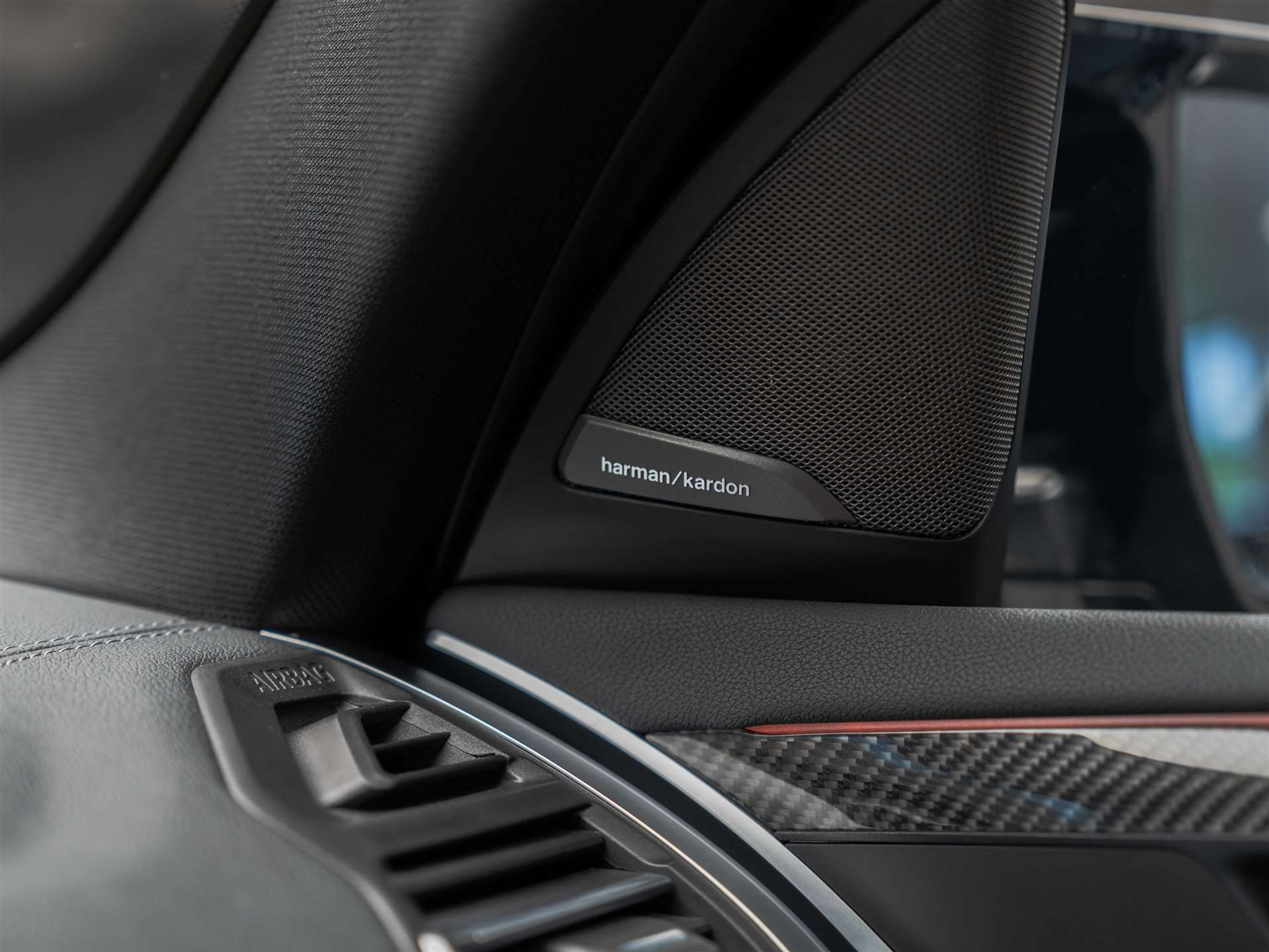 listing desktop thumbnail image 24