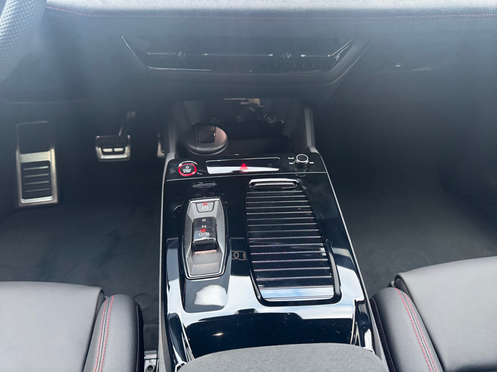 listing desktop thumbnail image 10