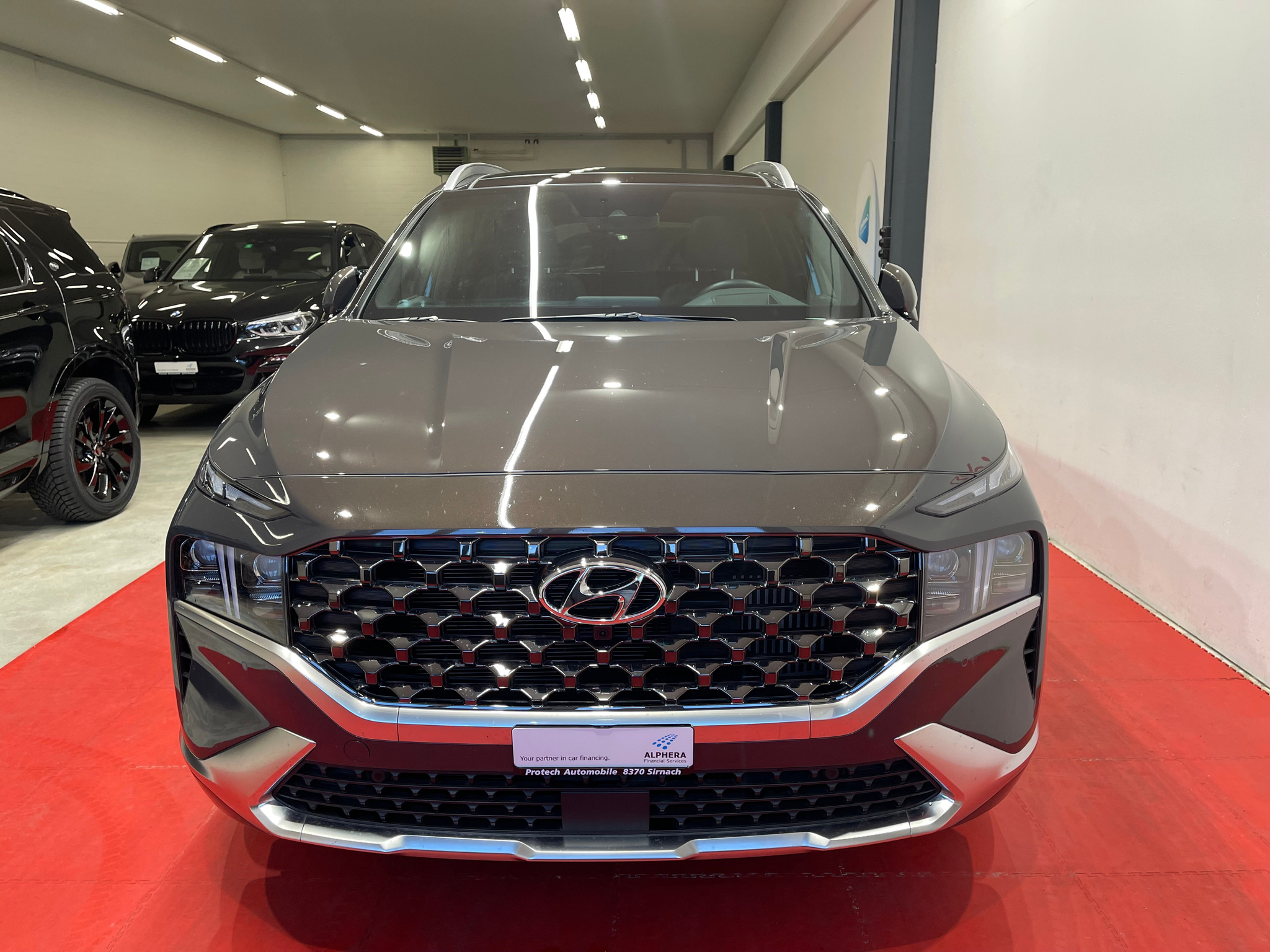 listing desktop thumbnail image 2