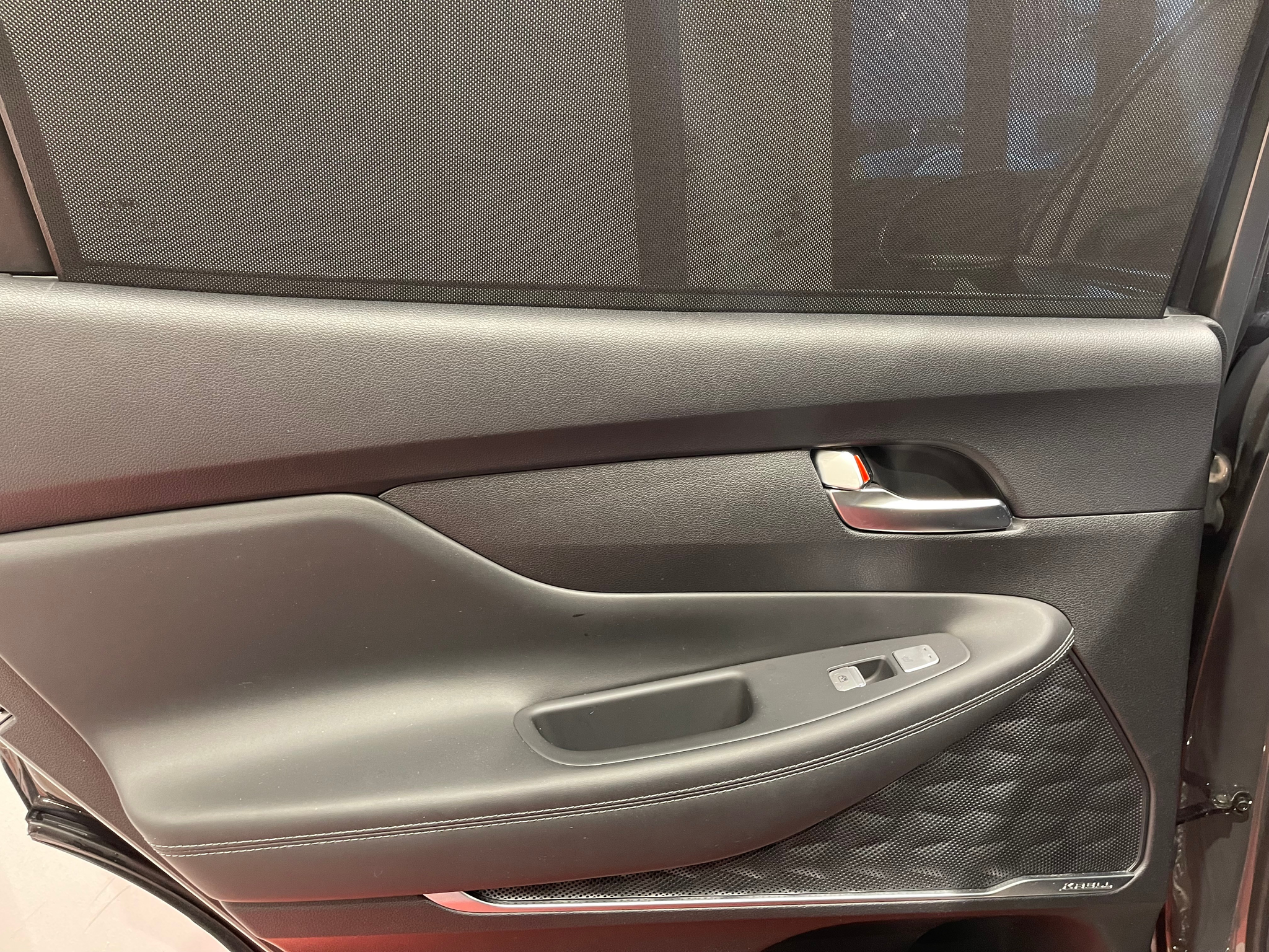 listing desktop thumbnail image 17